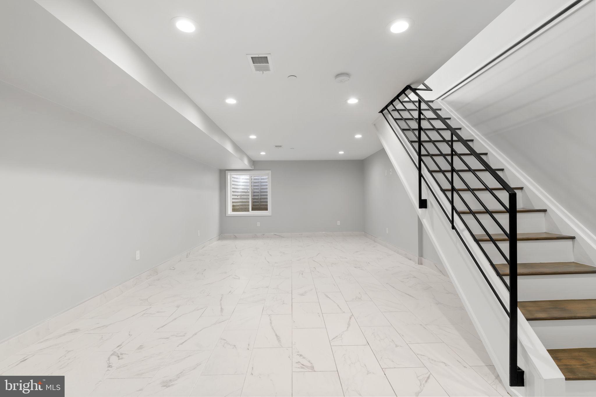 FISHTOWN - Residential Lease