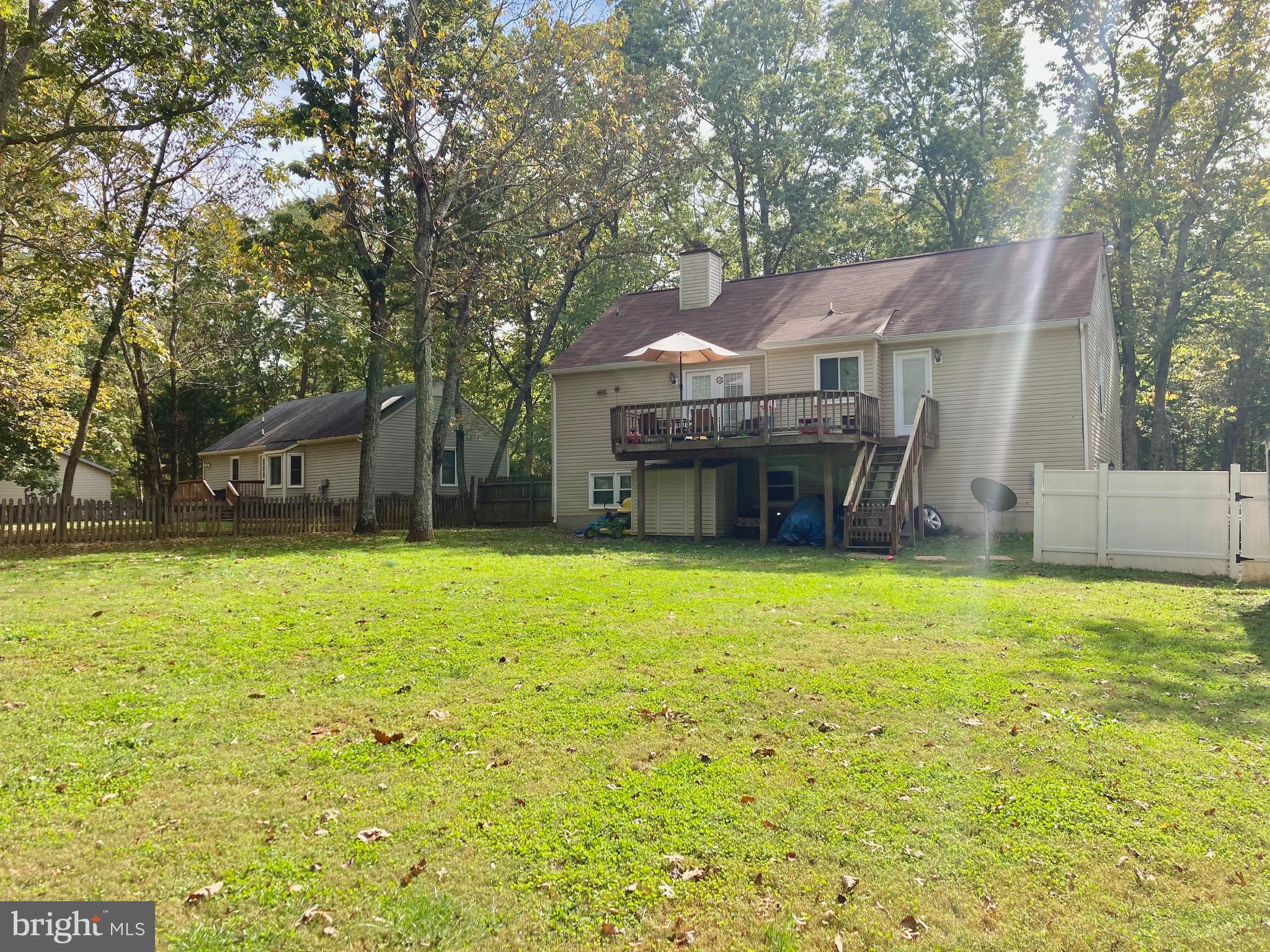 LAKE WILDERNESS - Residential