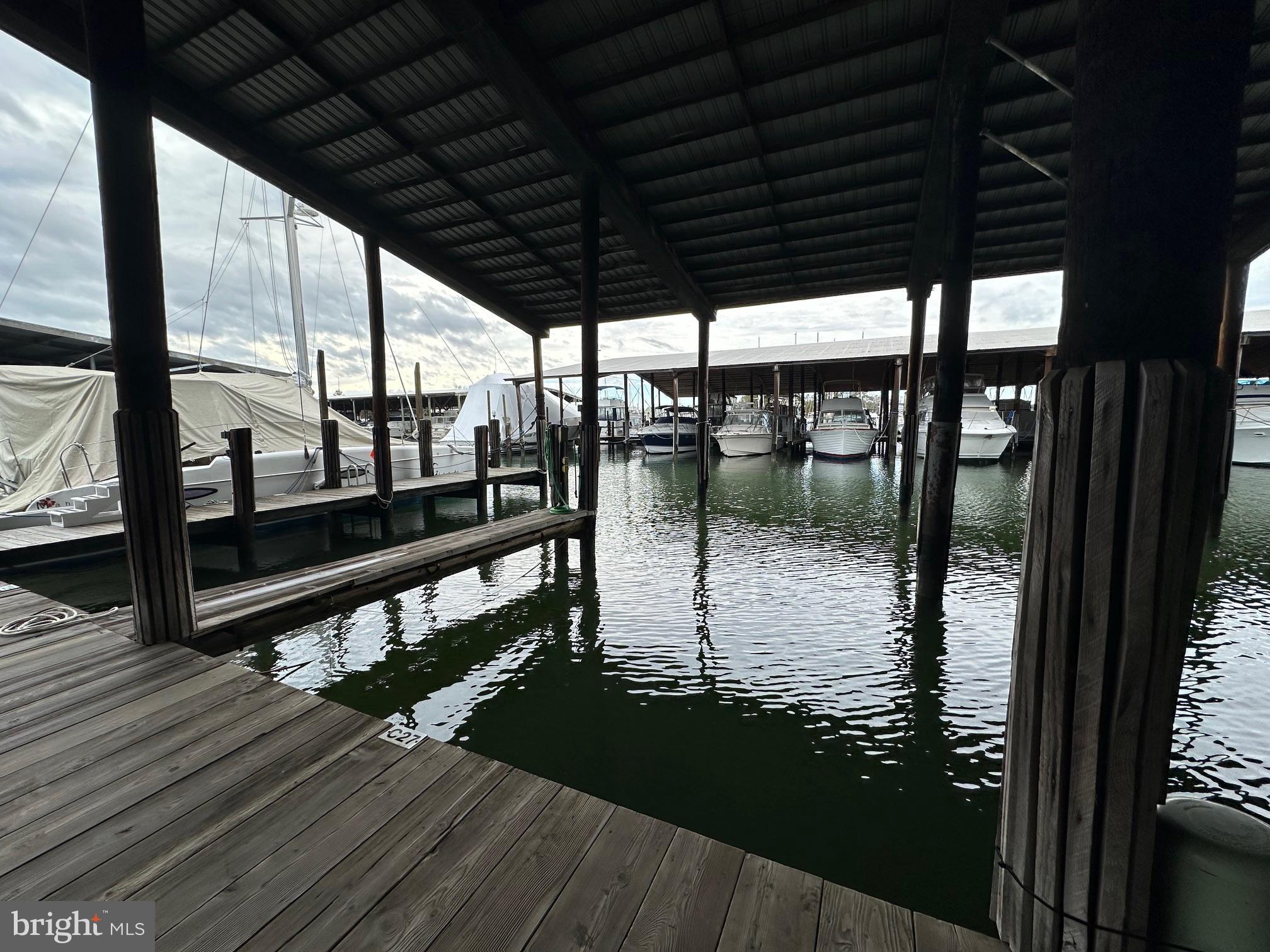 PINEY NARROWS - Residential