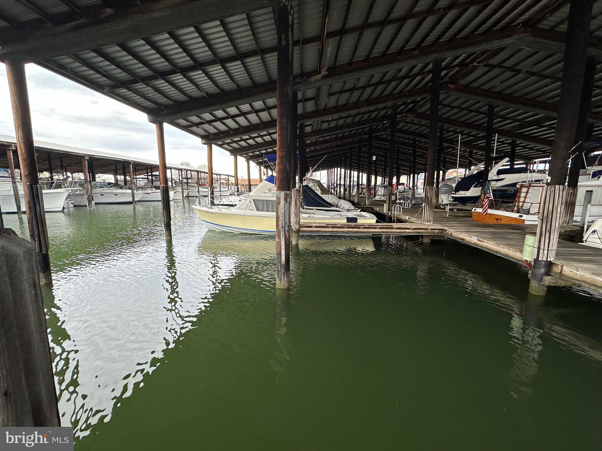 PINEY NARROWS - Residential