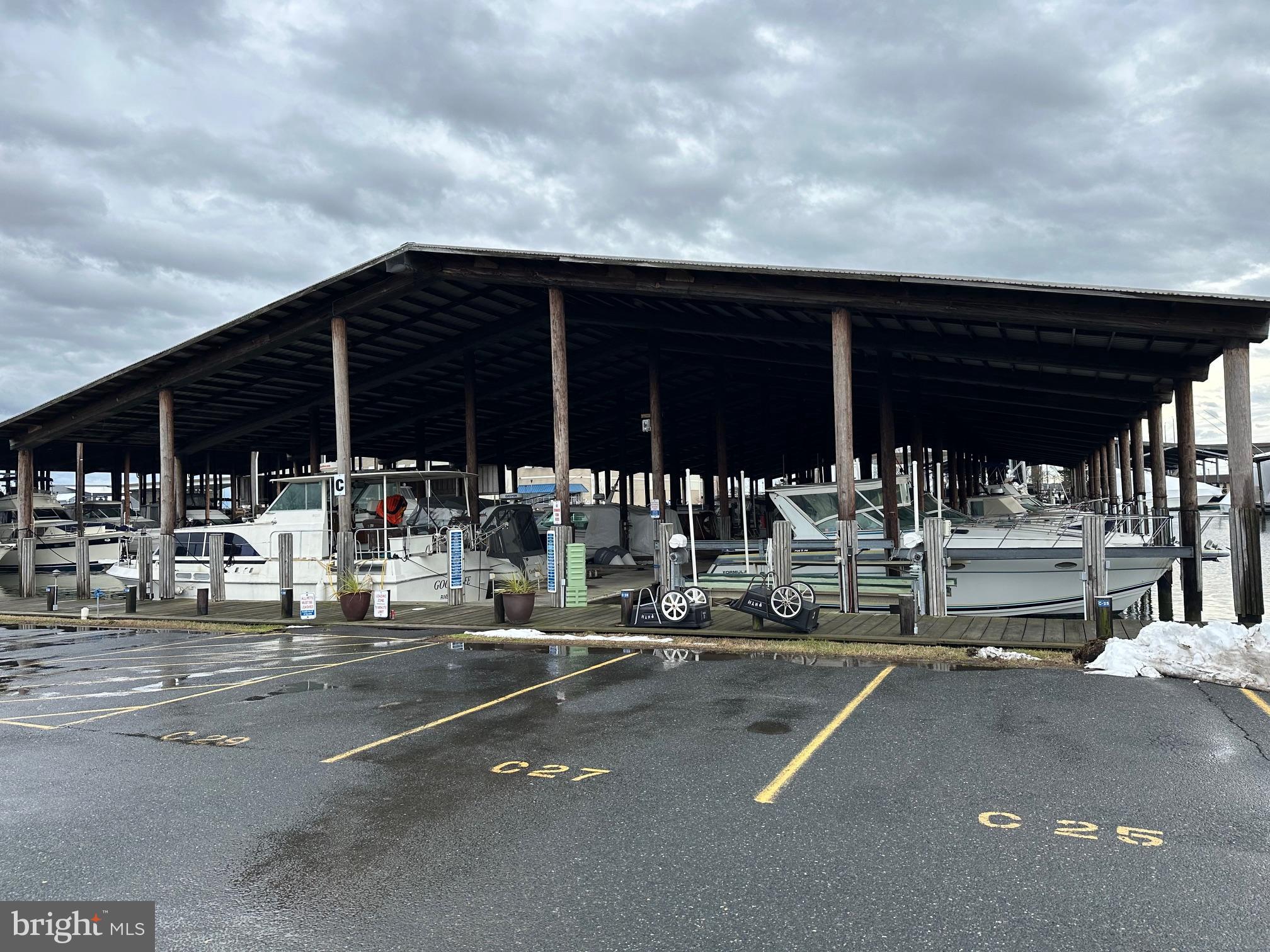 PINEY NARROWS - Residential