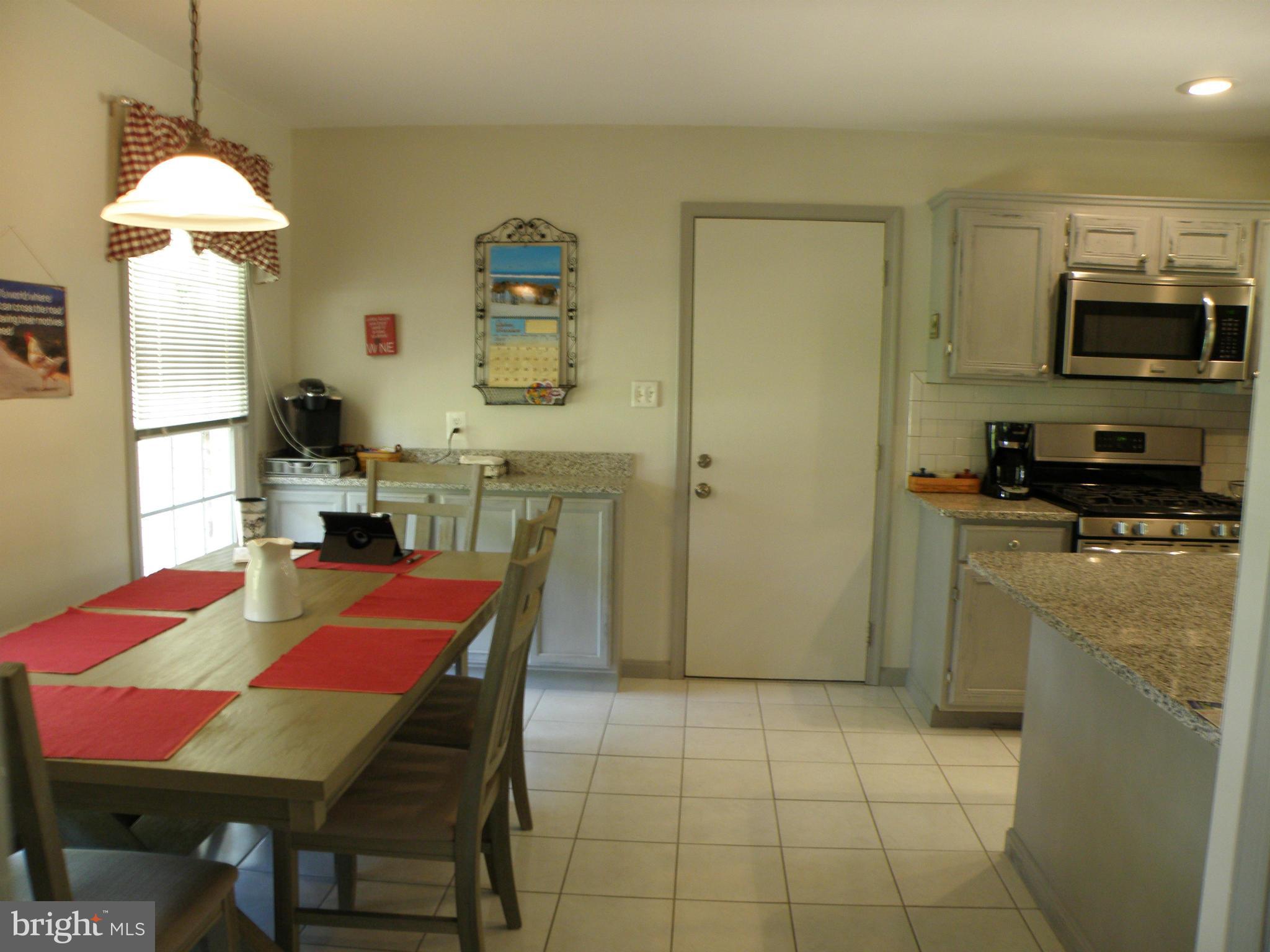 LAKE RIDGE - Residential