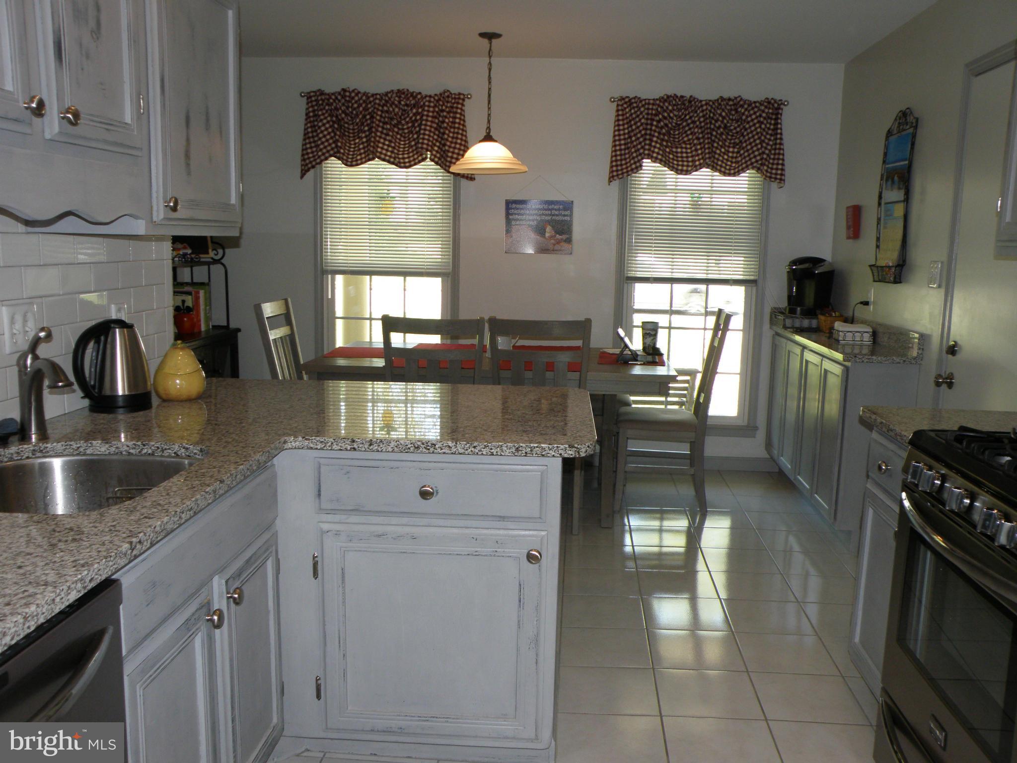 LAKE RIDGE - Residential