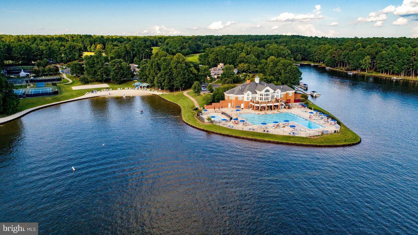 FAWN LAKE - Residential