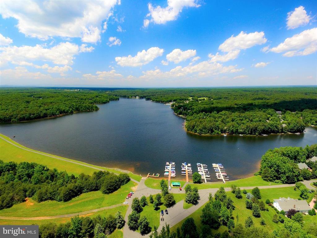 FAWN LAKE - Residential