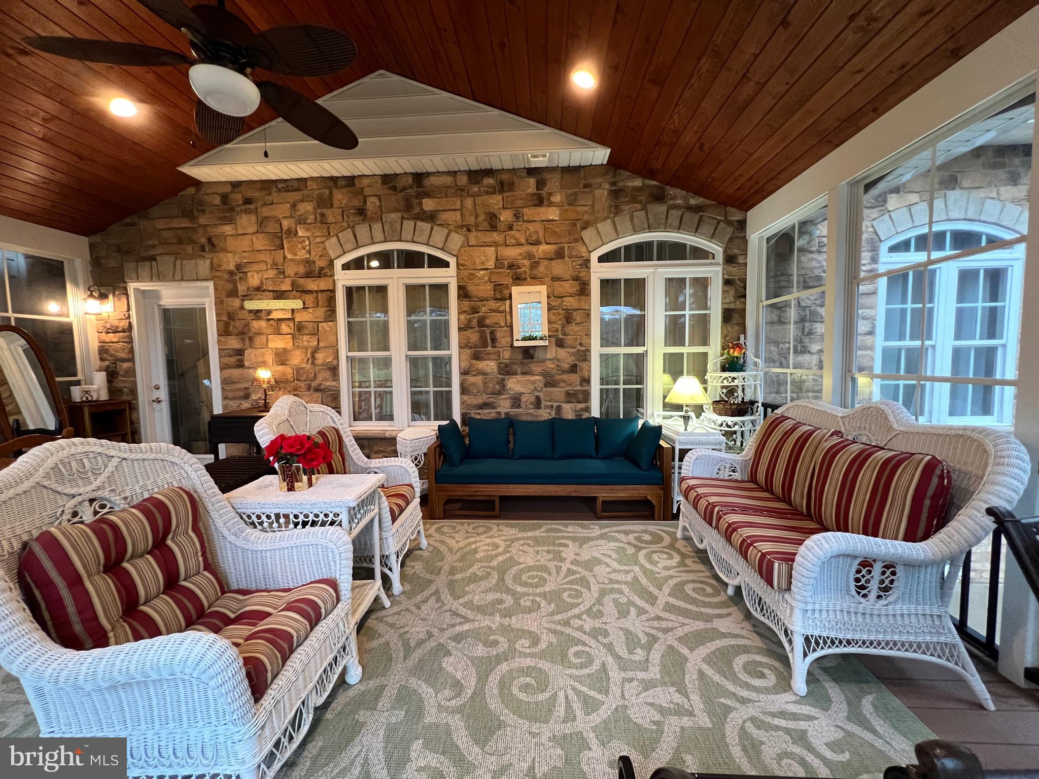 FAWN LAKE - Residential