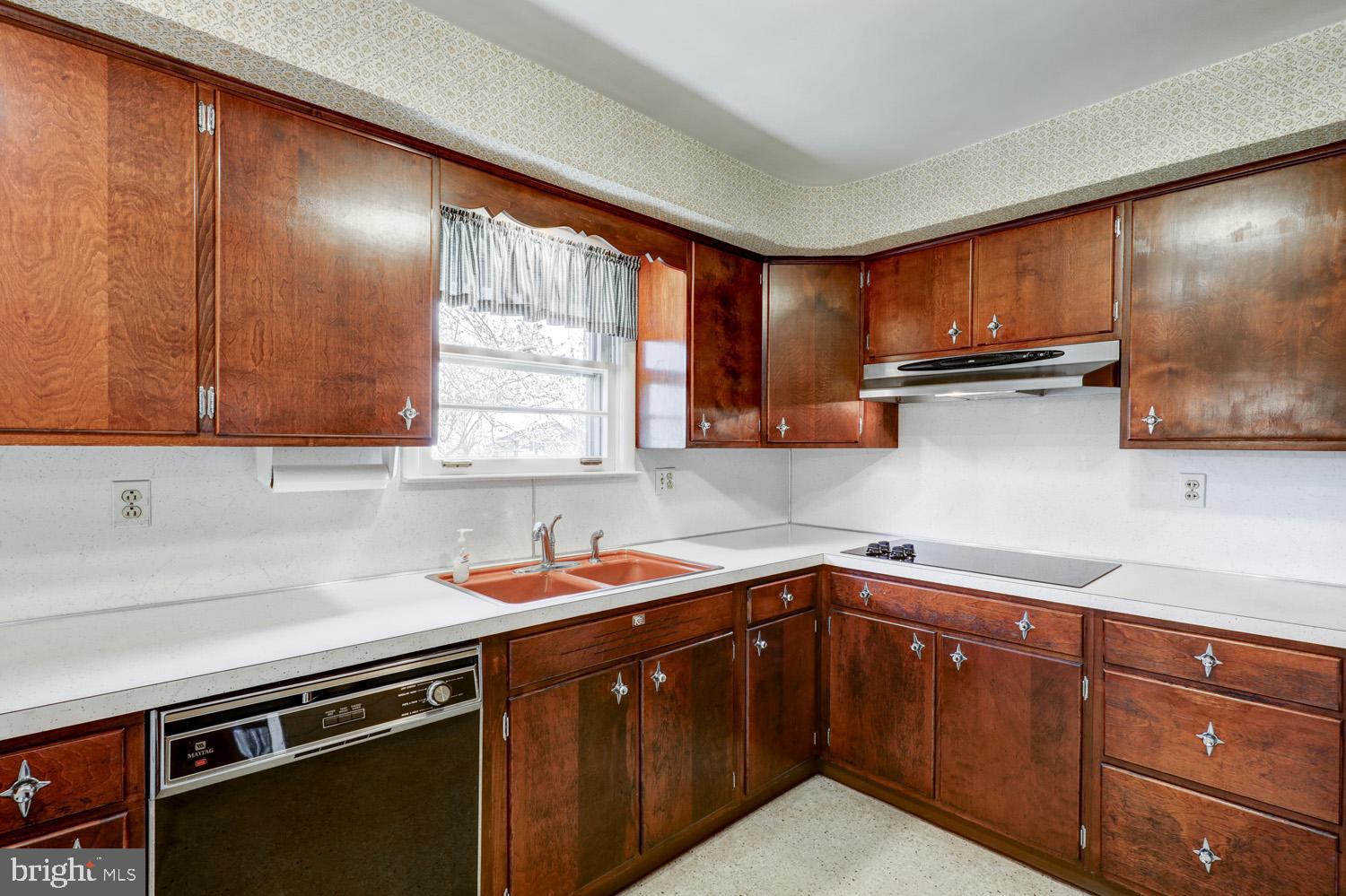 AKRON BOROUGH - Residential