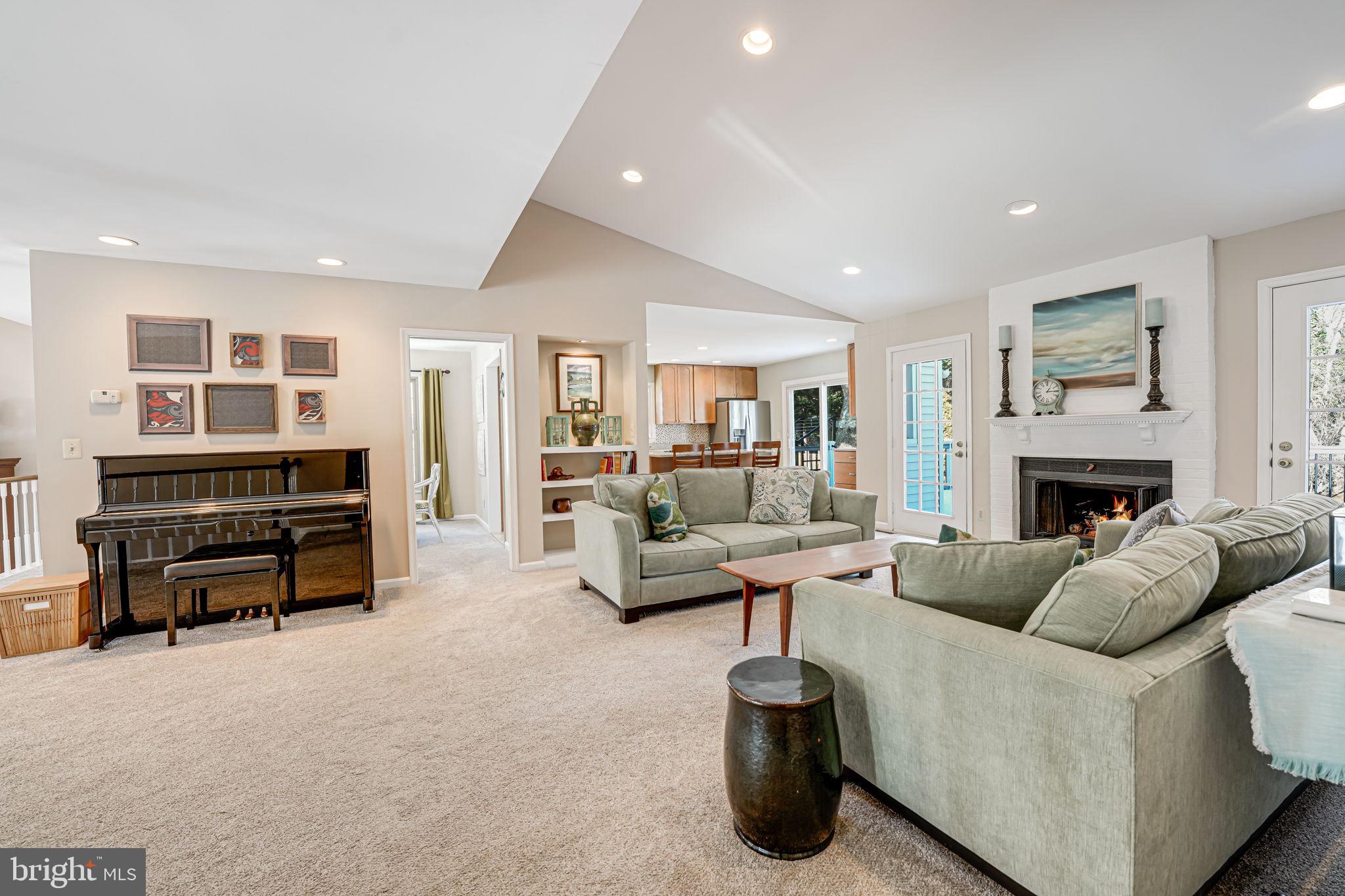 SPRING LAKE - Residential