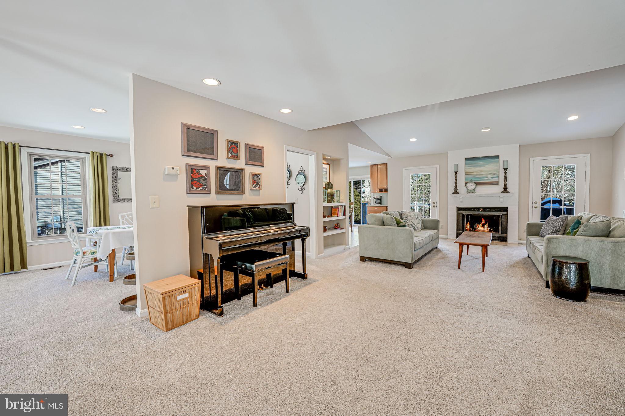 SPRING LAKE - Residential