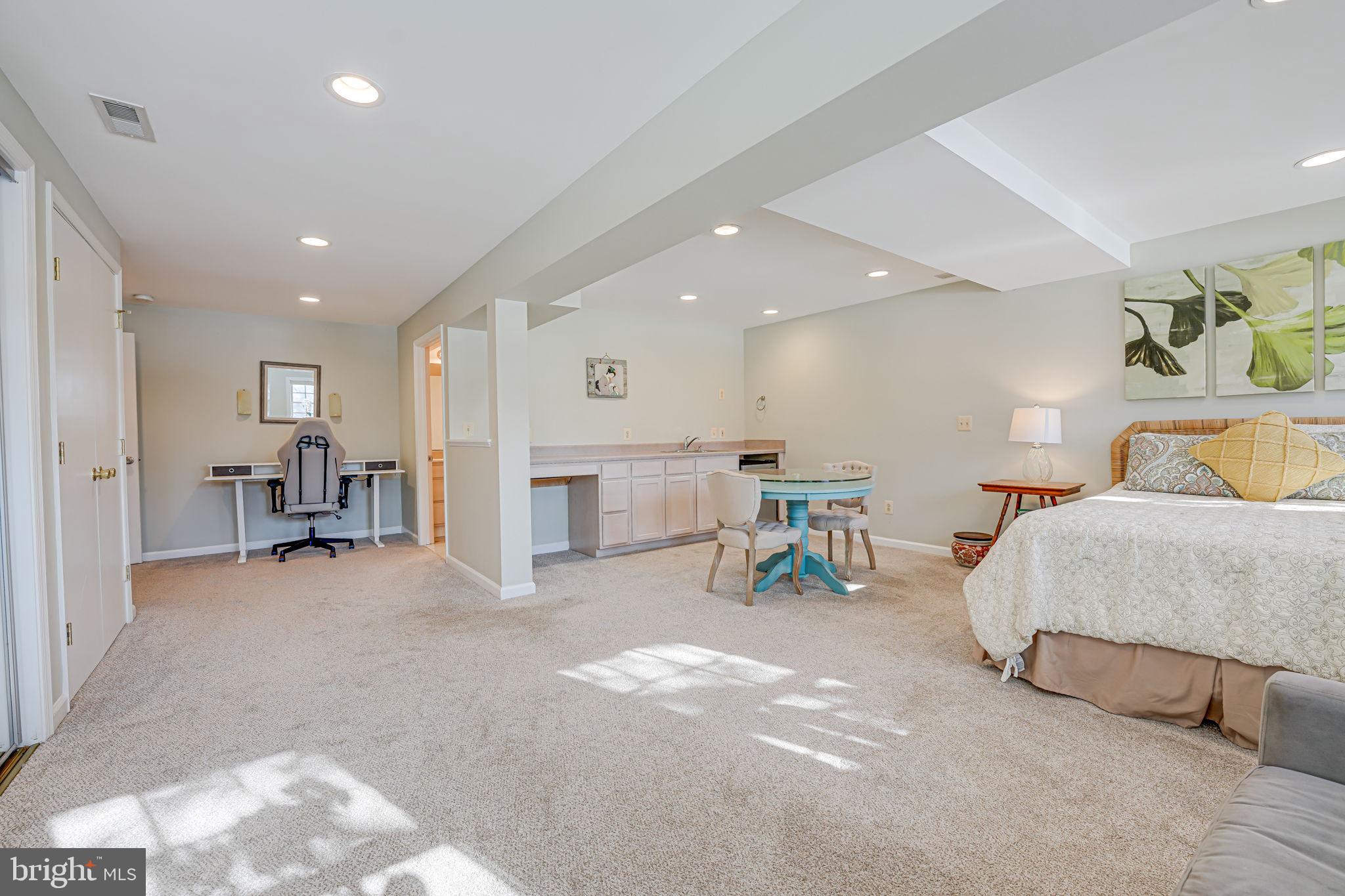 SPRING LAKE - Residential