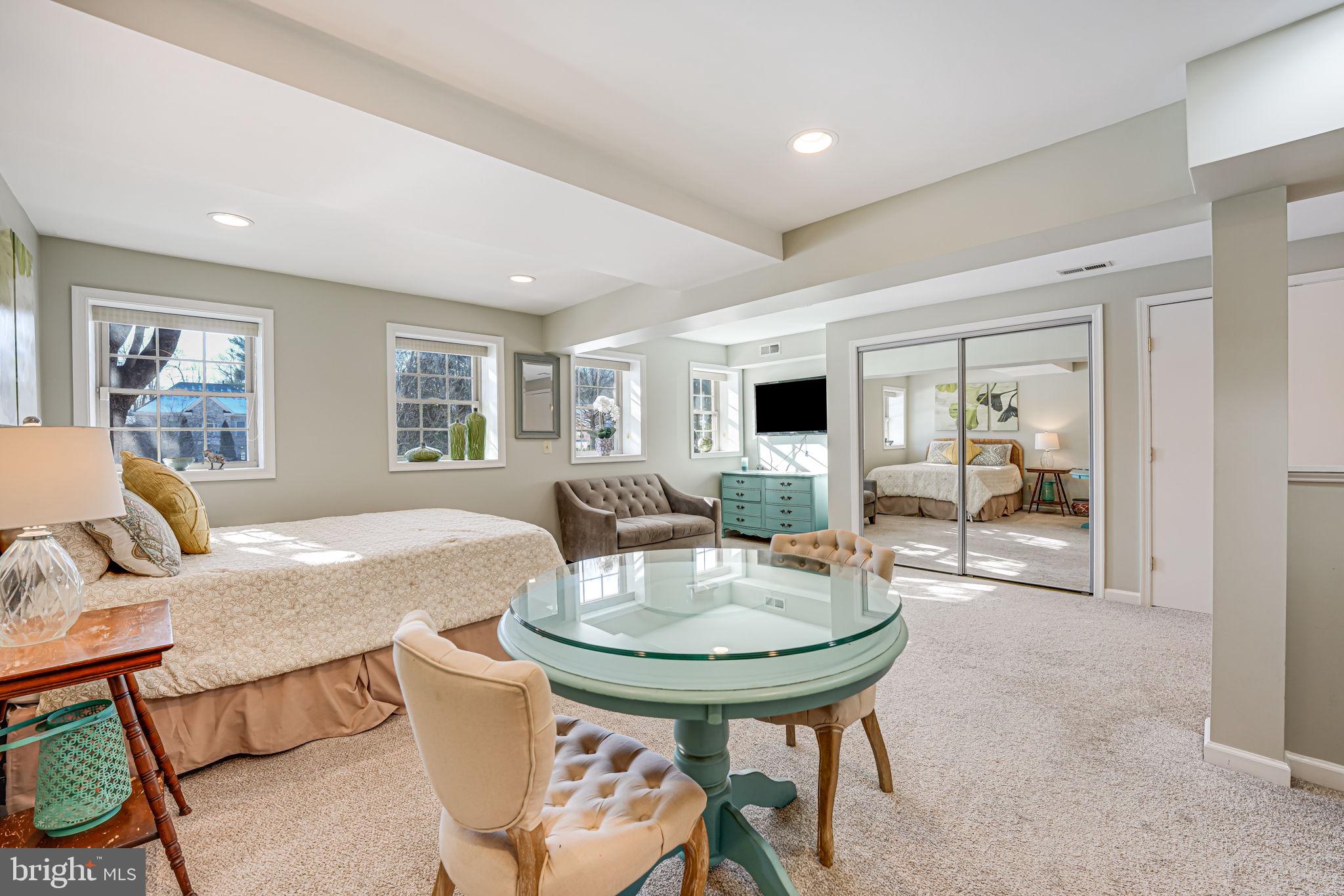 SPRING LAKE - Residential