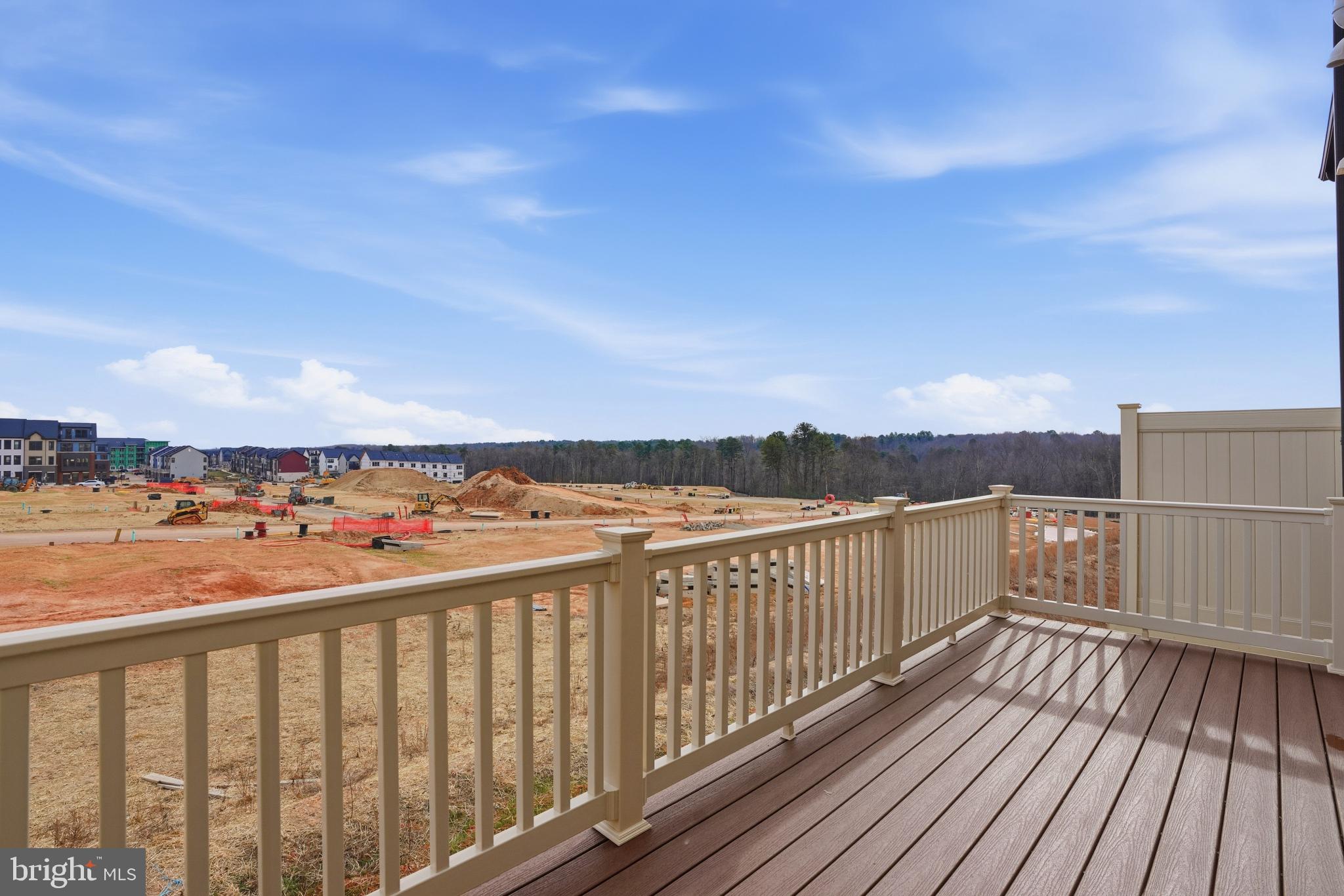 1356 CRESTED WOOD DR