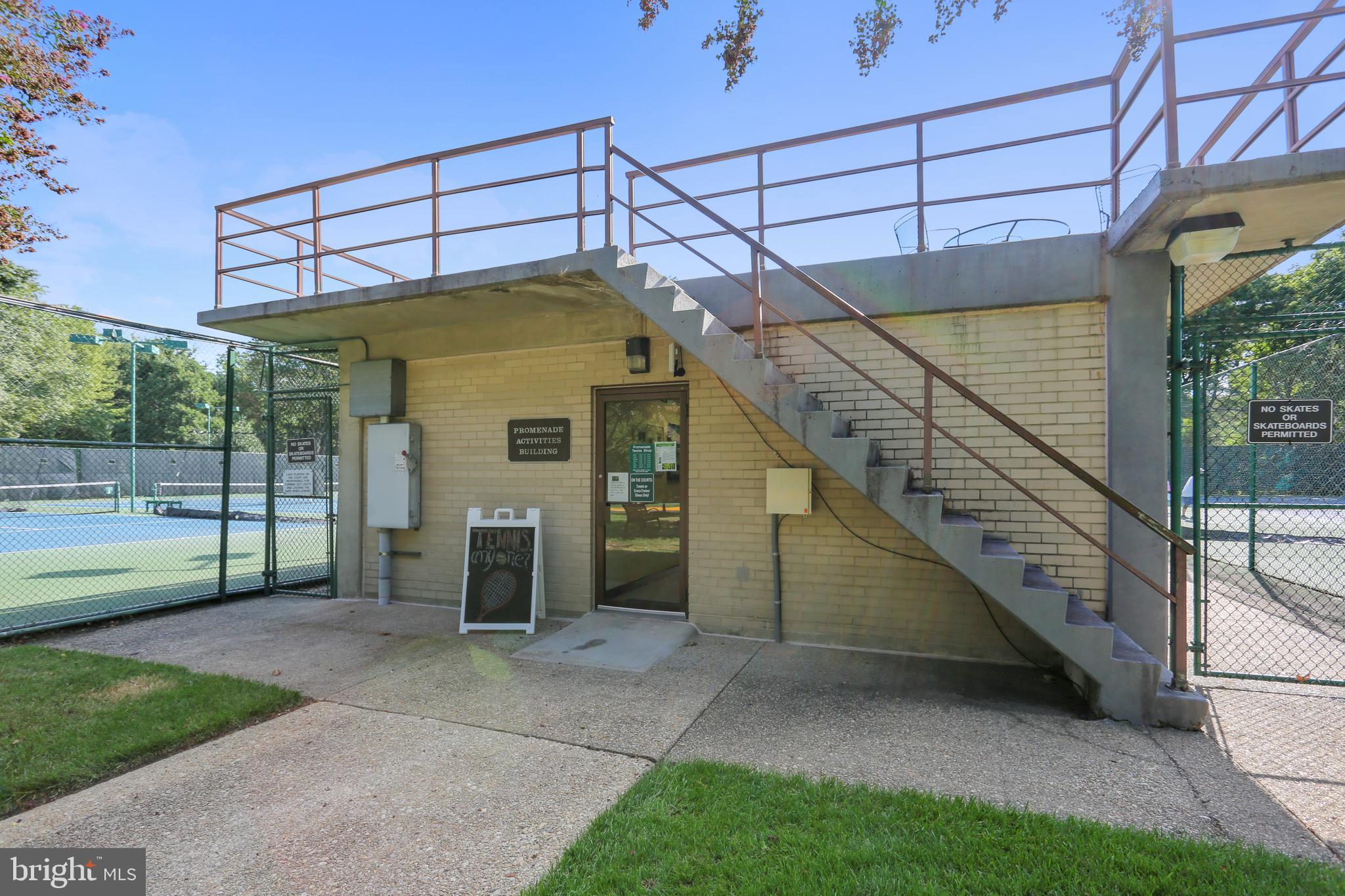 PROMENADE TOWERS - Residential Lease