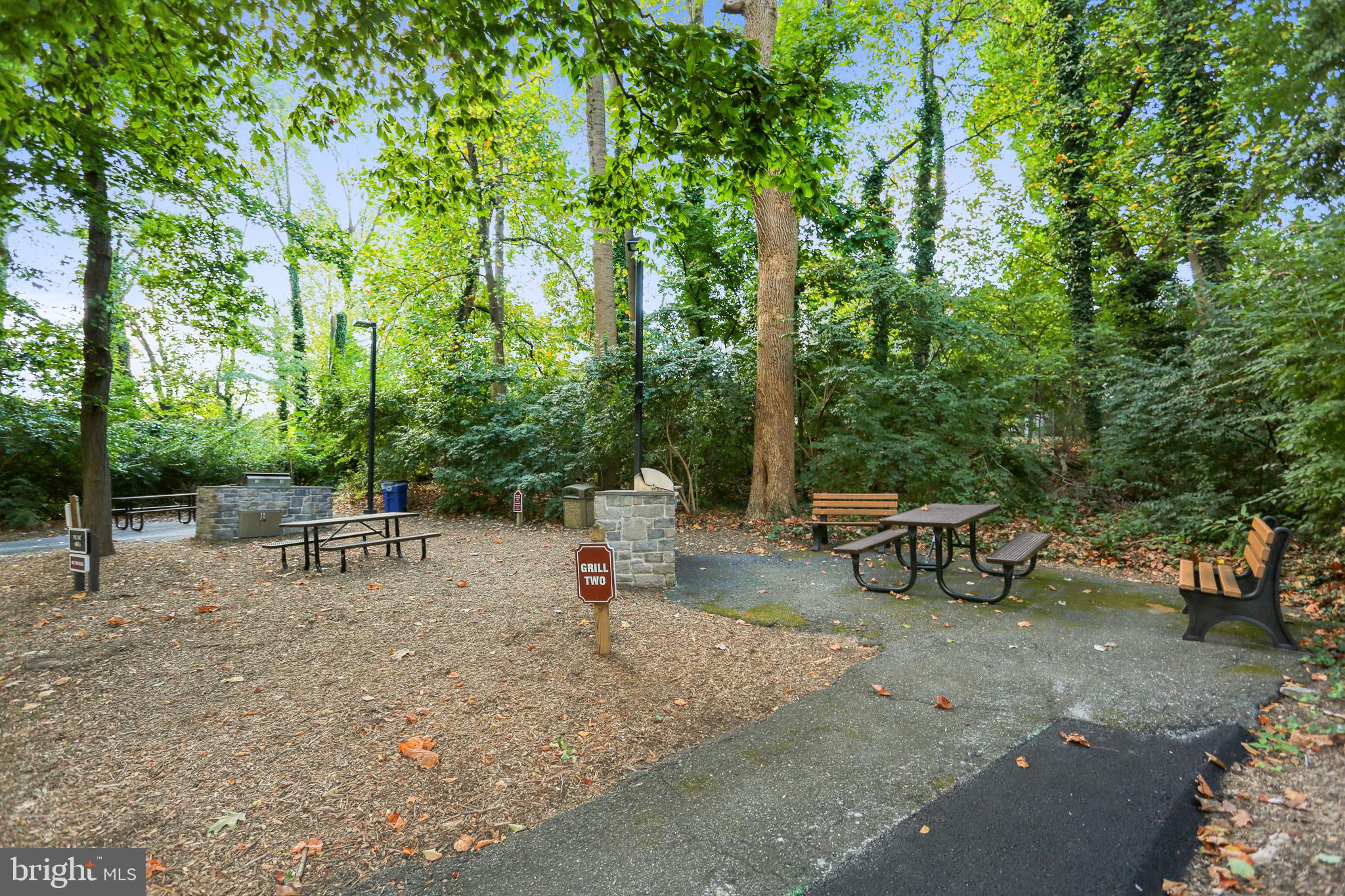 PROMENADE TOWERS - Residential Lease