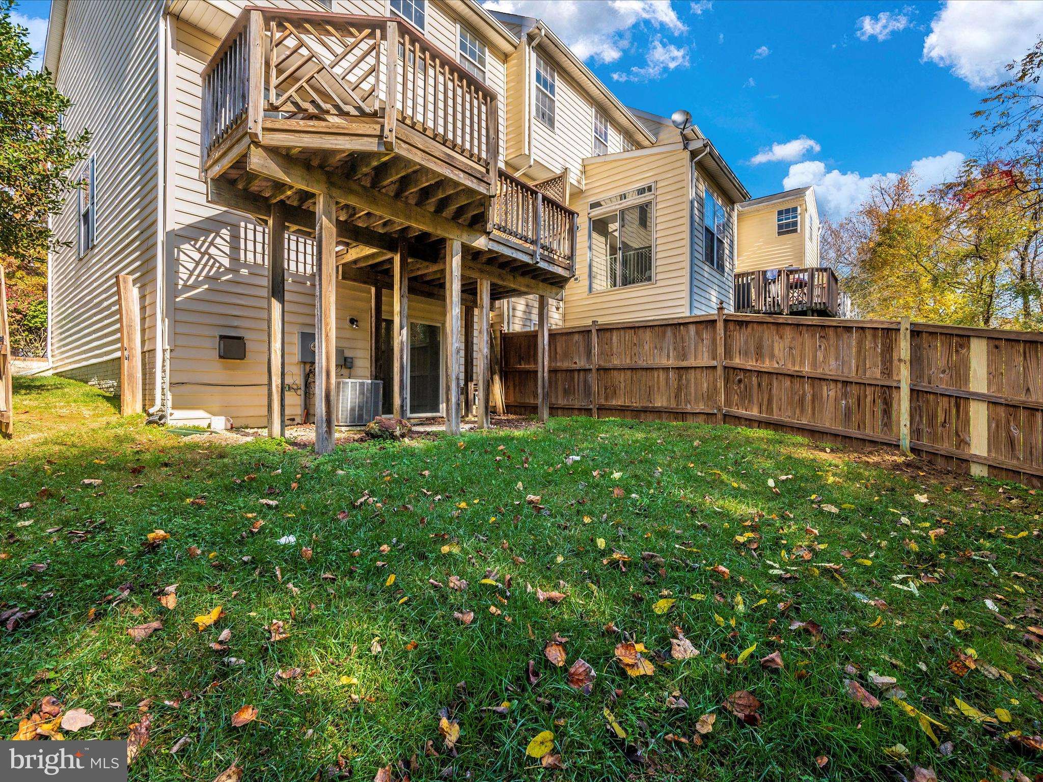 WOODVIEW VILLAGE - Residential Lease