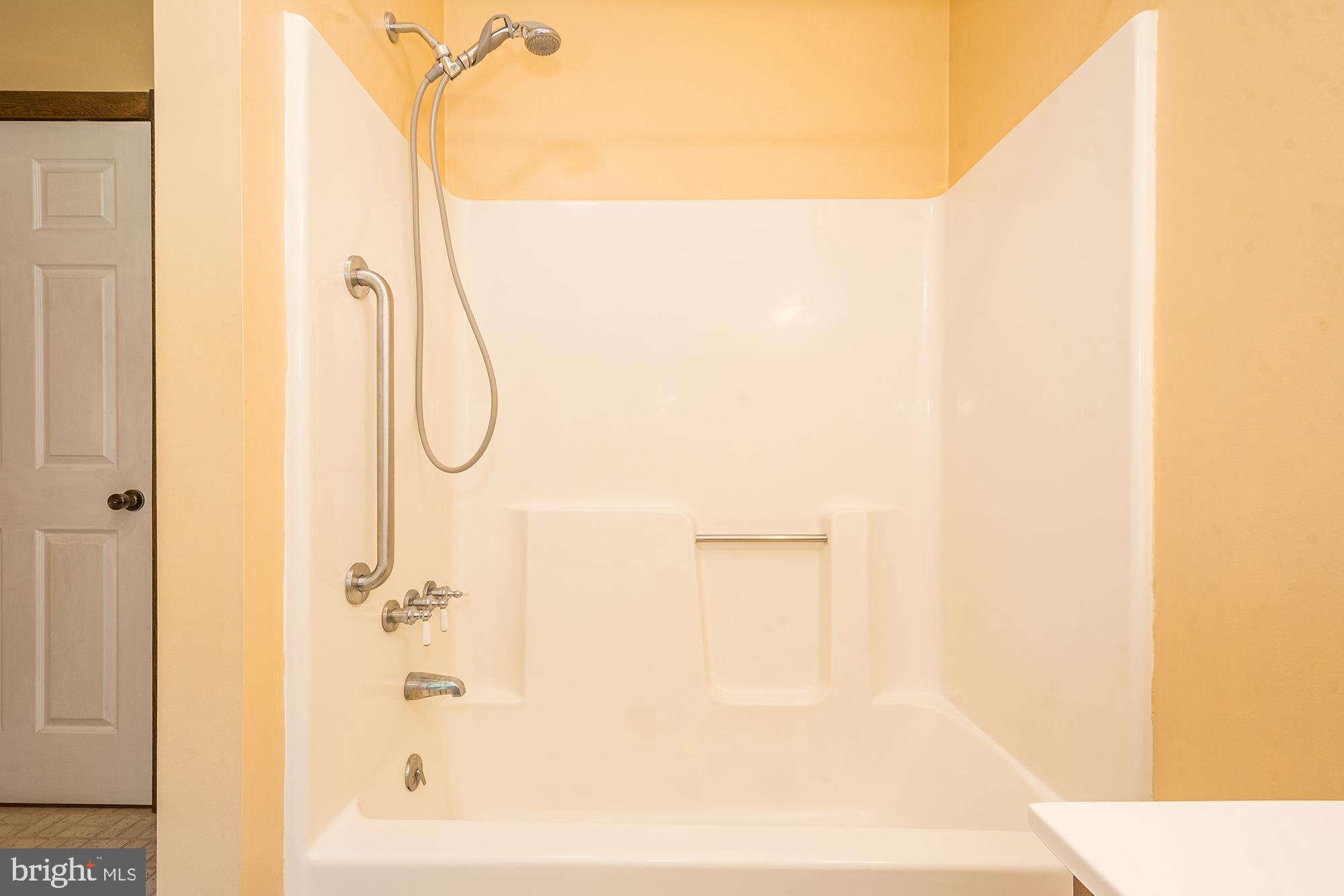 MAPLE DEL - Residential