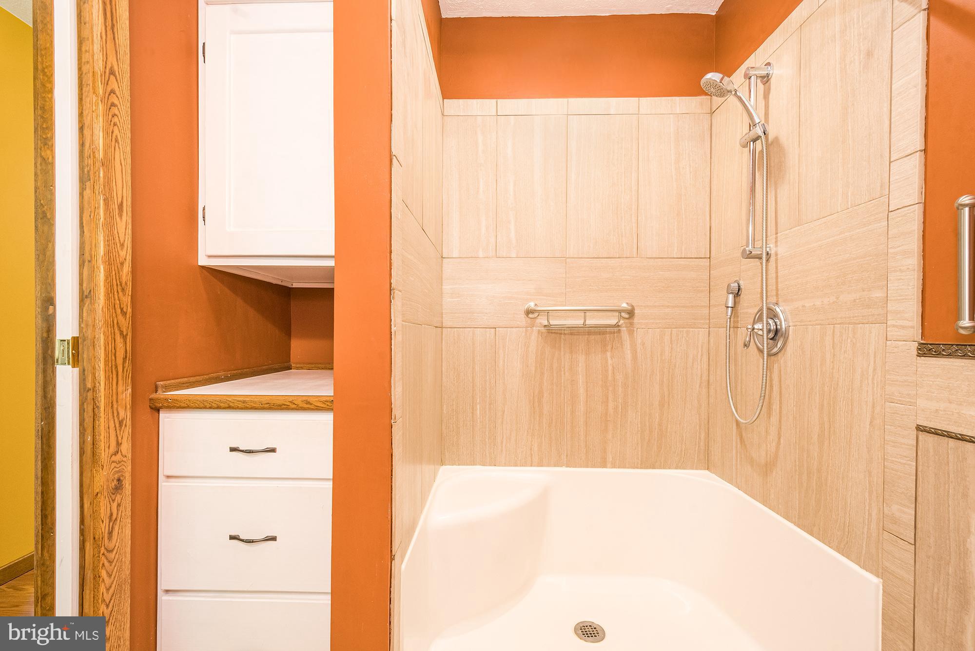 MAPLE DEL - Residential