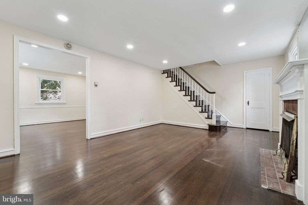 Photo of 8427 Limekiln Pike, WYNCOTE, PA 19095 (MLS # PAMC2147684)