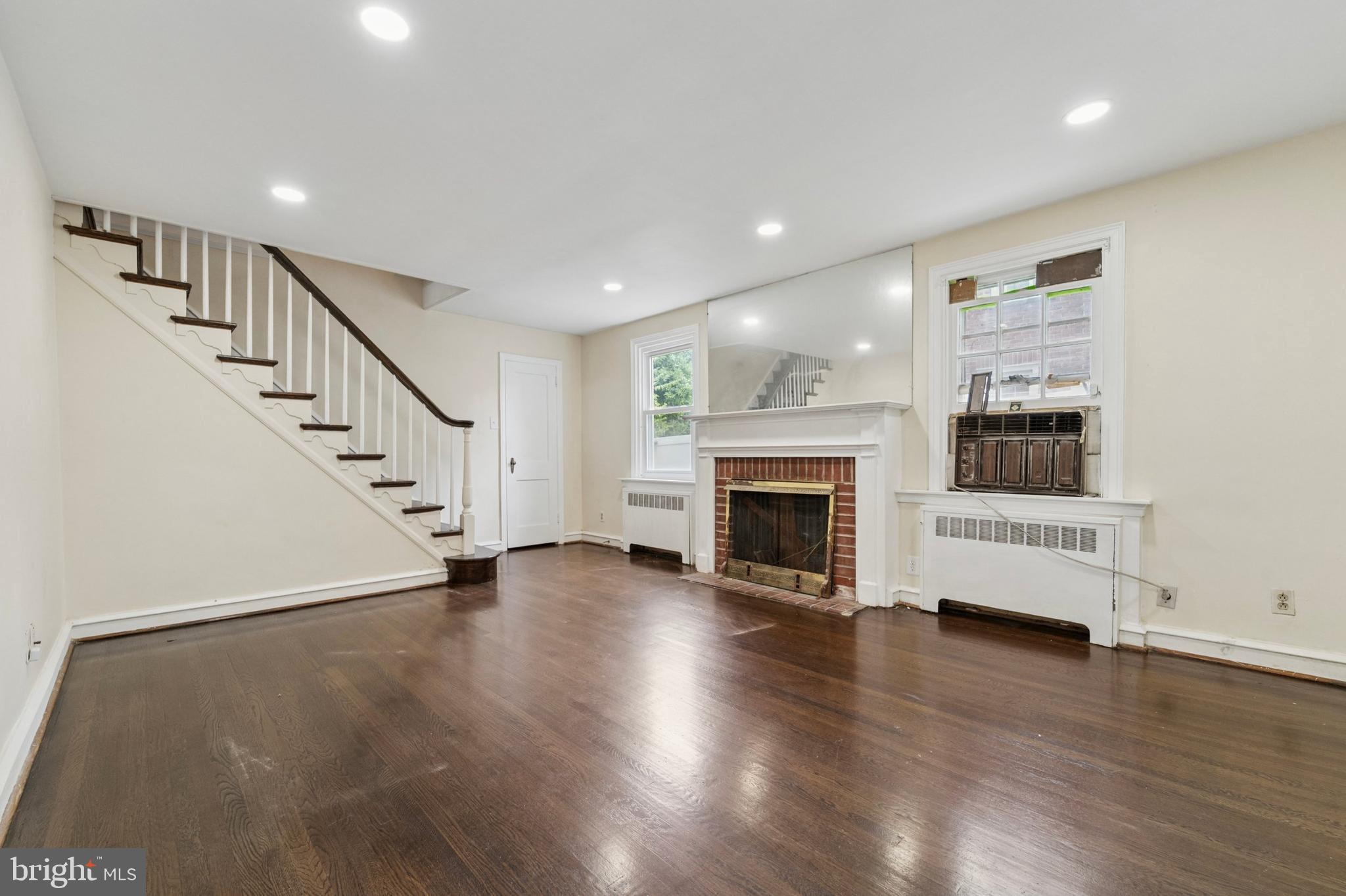 8427 LIMEKILN PIKE