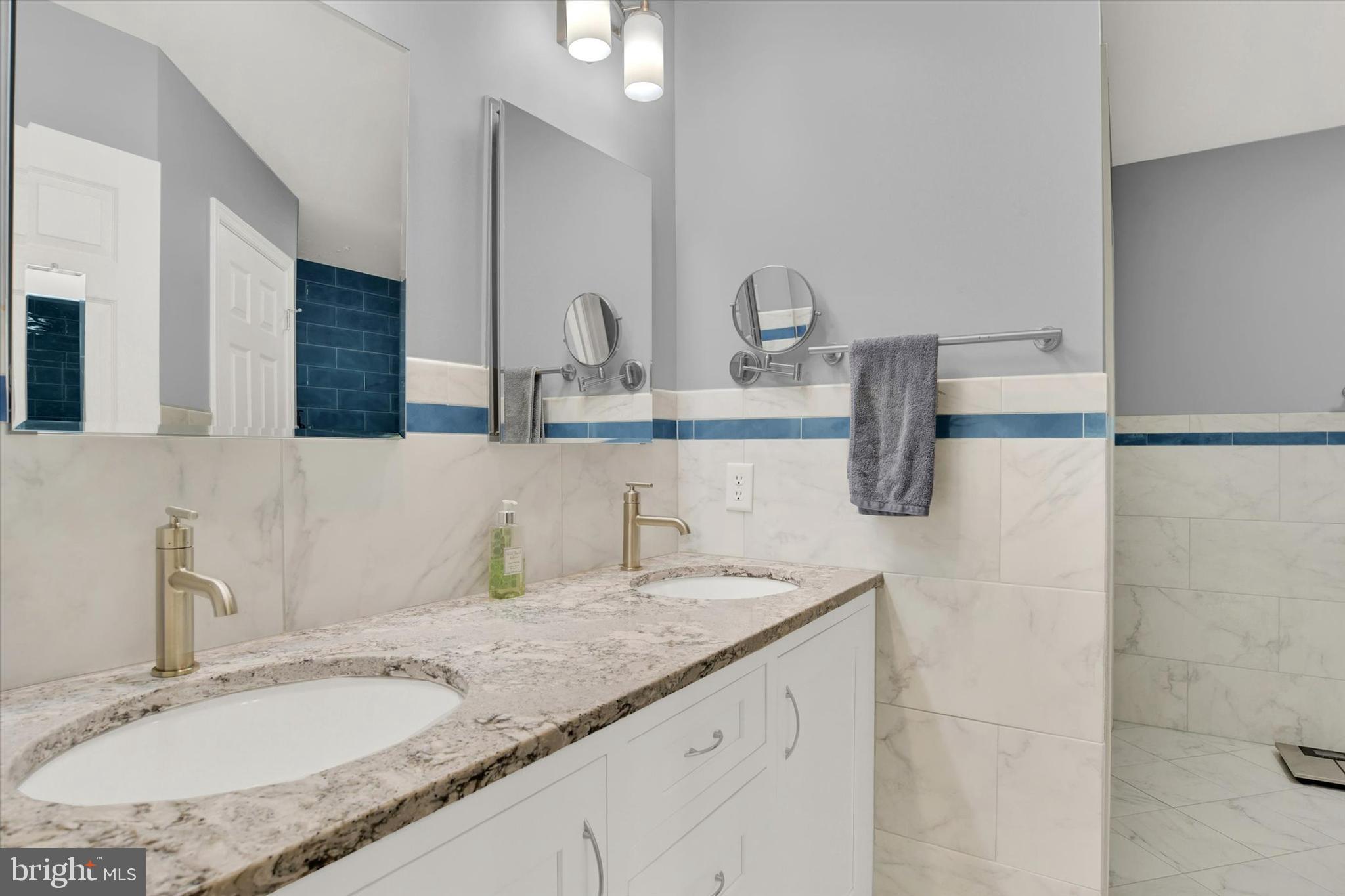 OLDE ORCHARD HILL - Residential