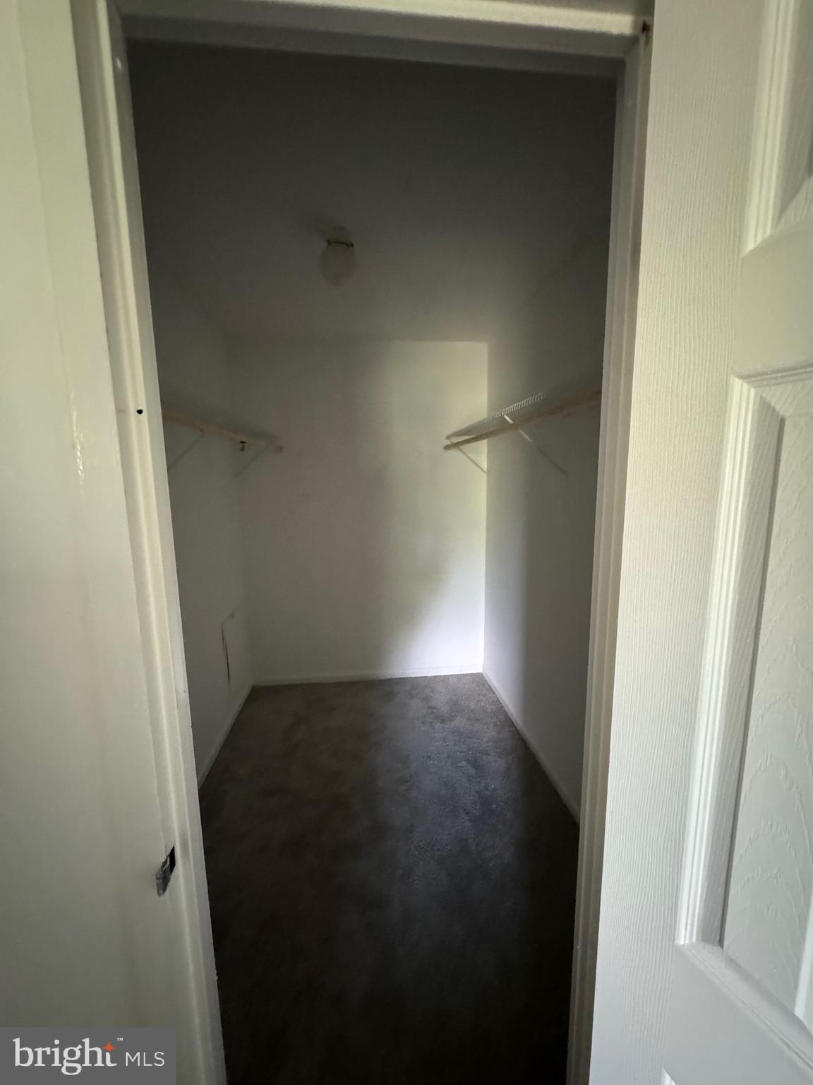 HUNTING RIDGE CONDOMINIUM - Residential