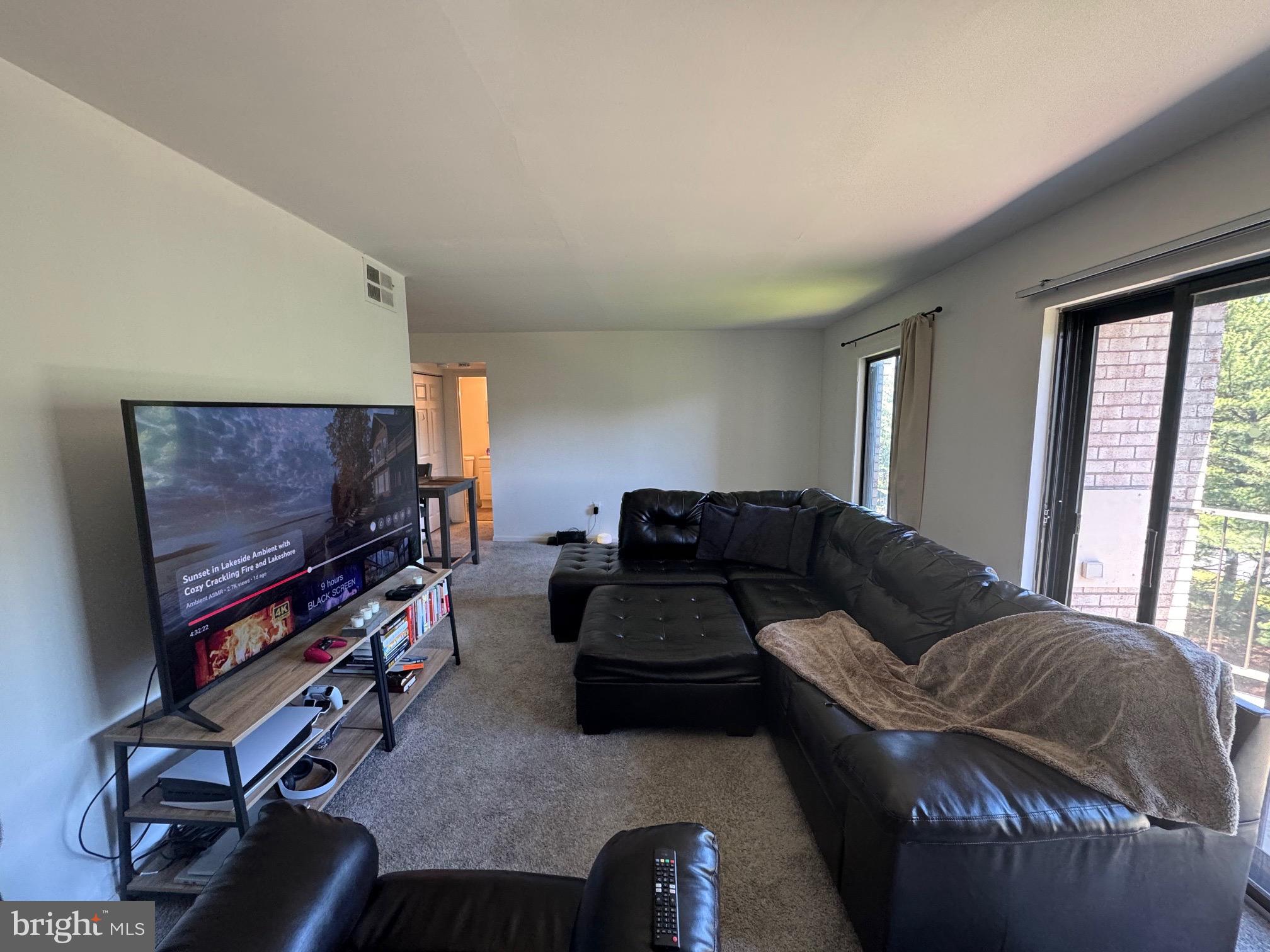 HUNTING RIDGE CONDOMINIUM - Residential