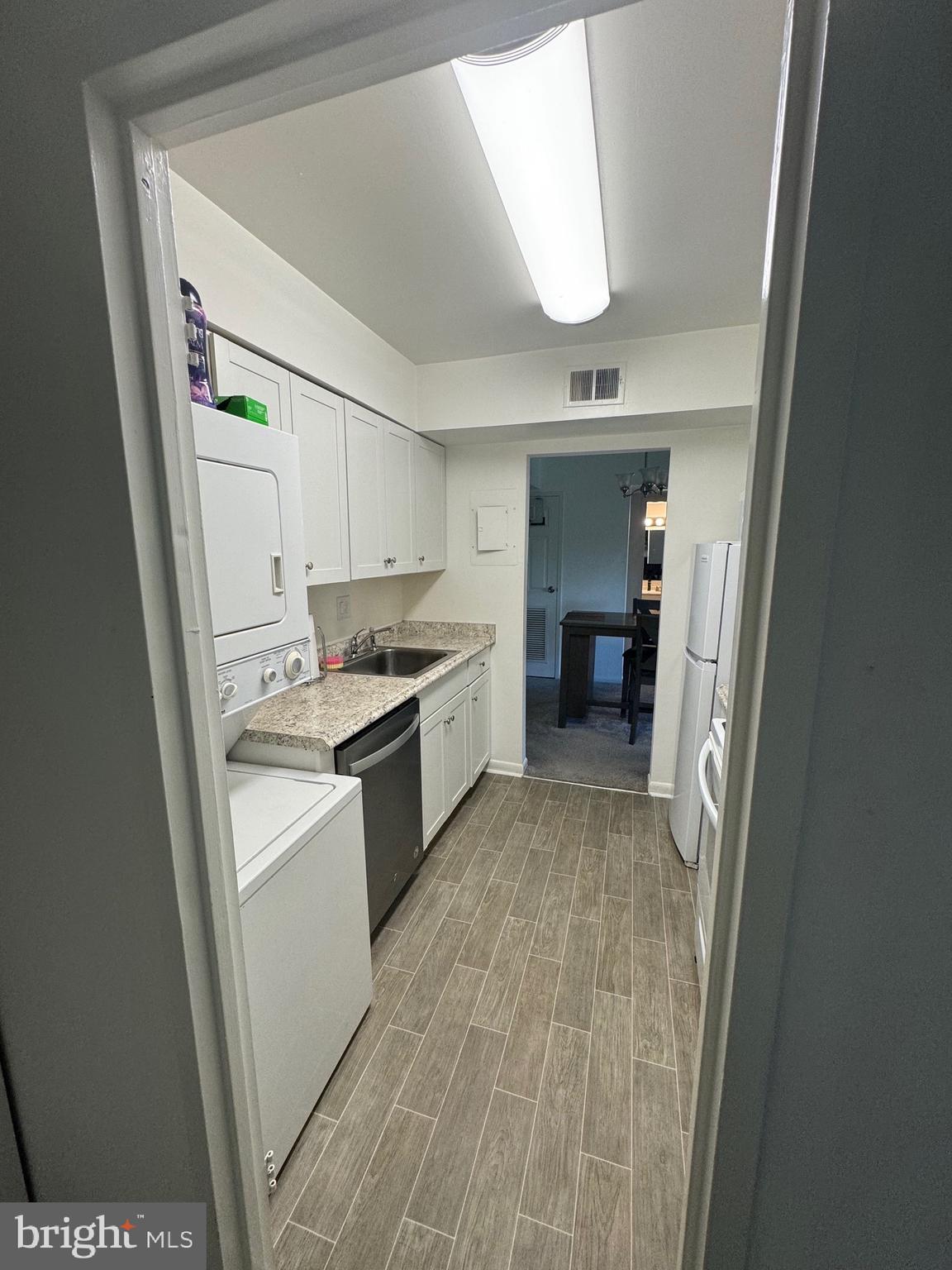 HUNTING RIDGE CONDOMINIUM - Residential