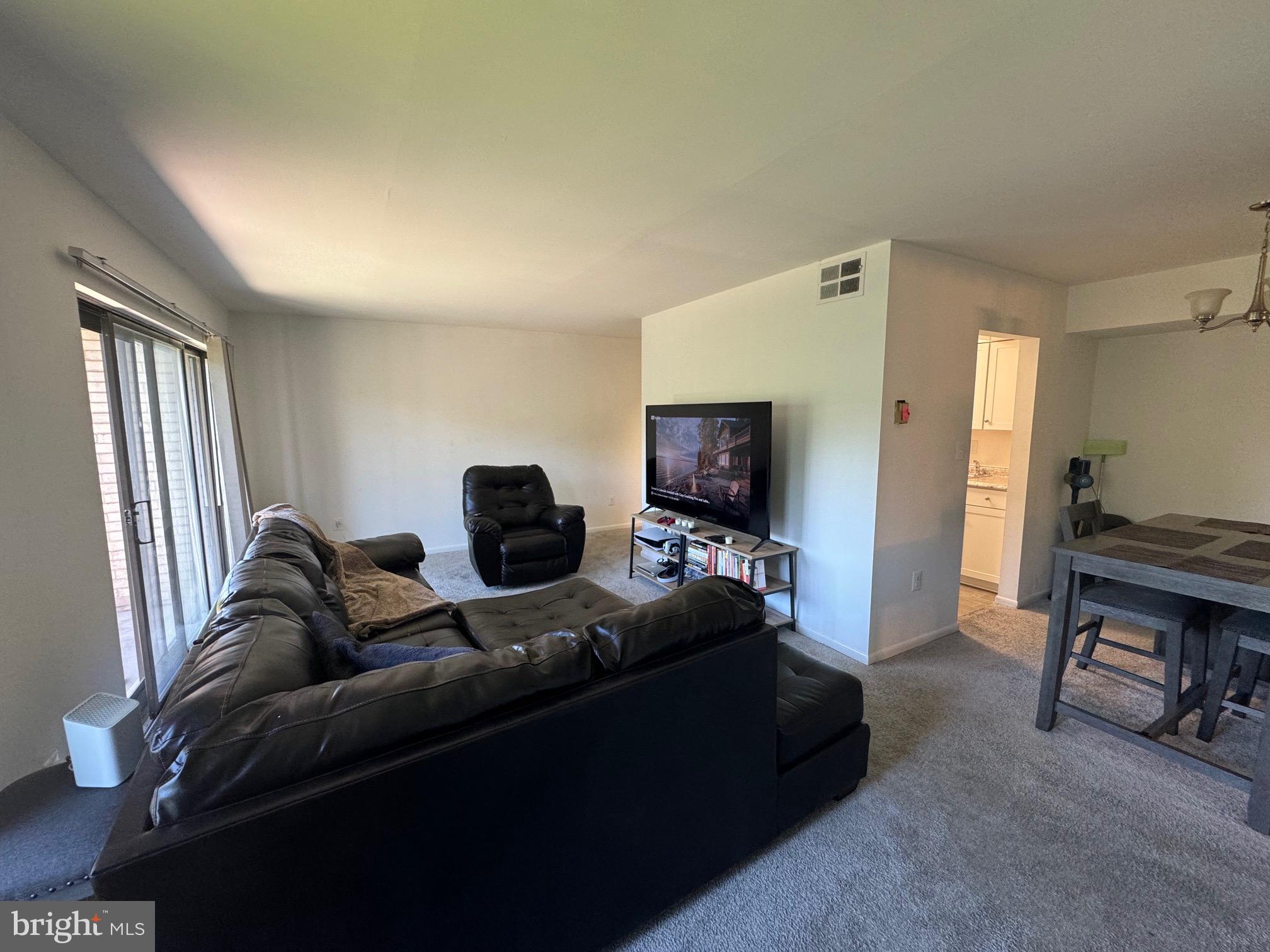 HUNTING RIDGE CONDOMINIUM - Residential