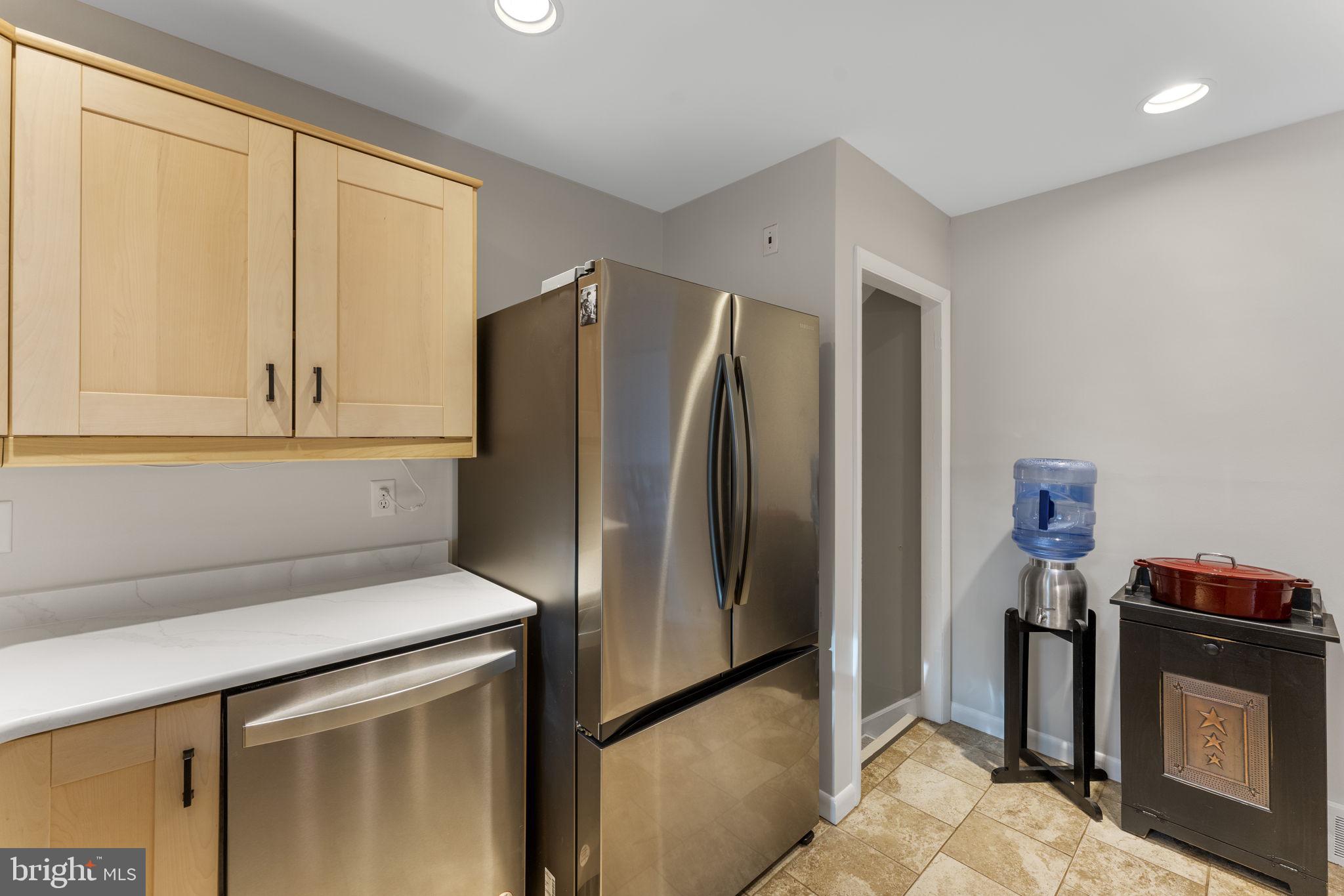 INGLEWOOD GDNS - Residential