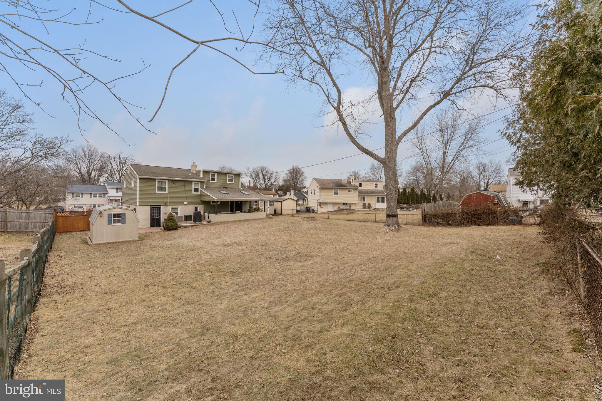 INGLEWOOD GDNS - Residential