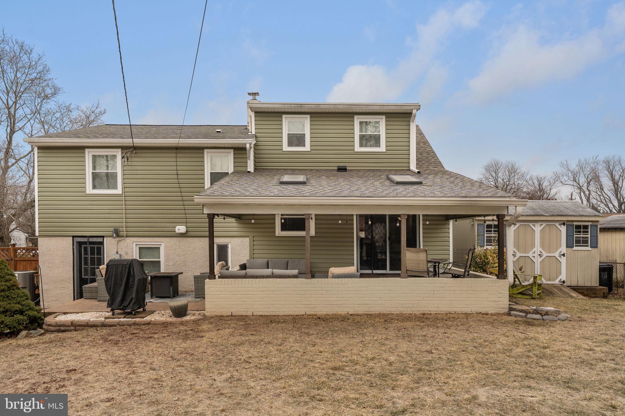 INGLEWOOD GDNS - Residential