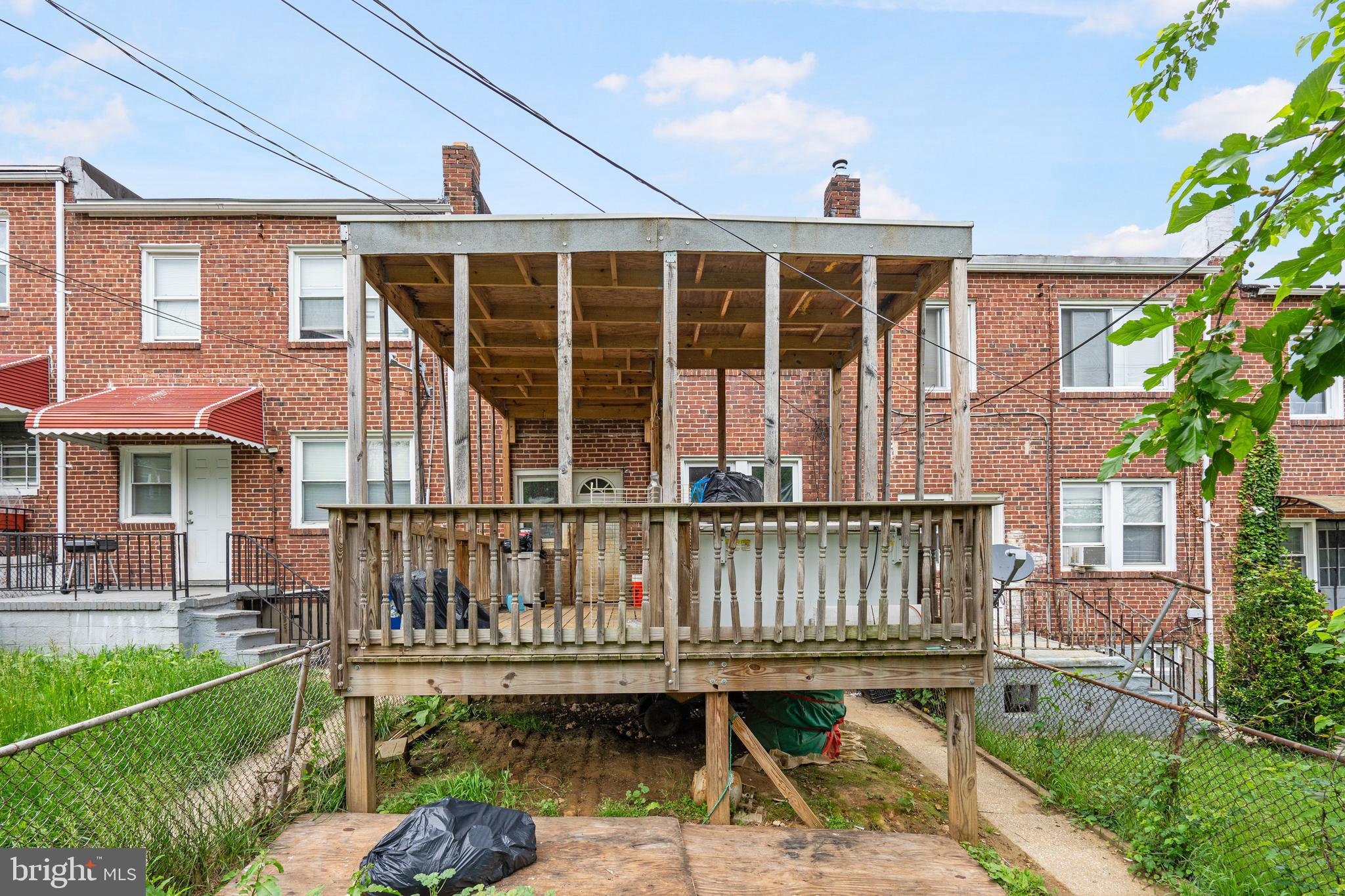 GREENSPRING - Residential