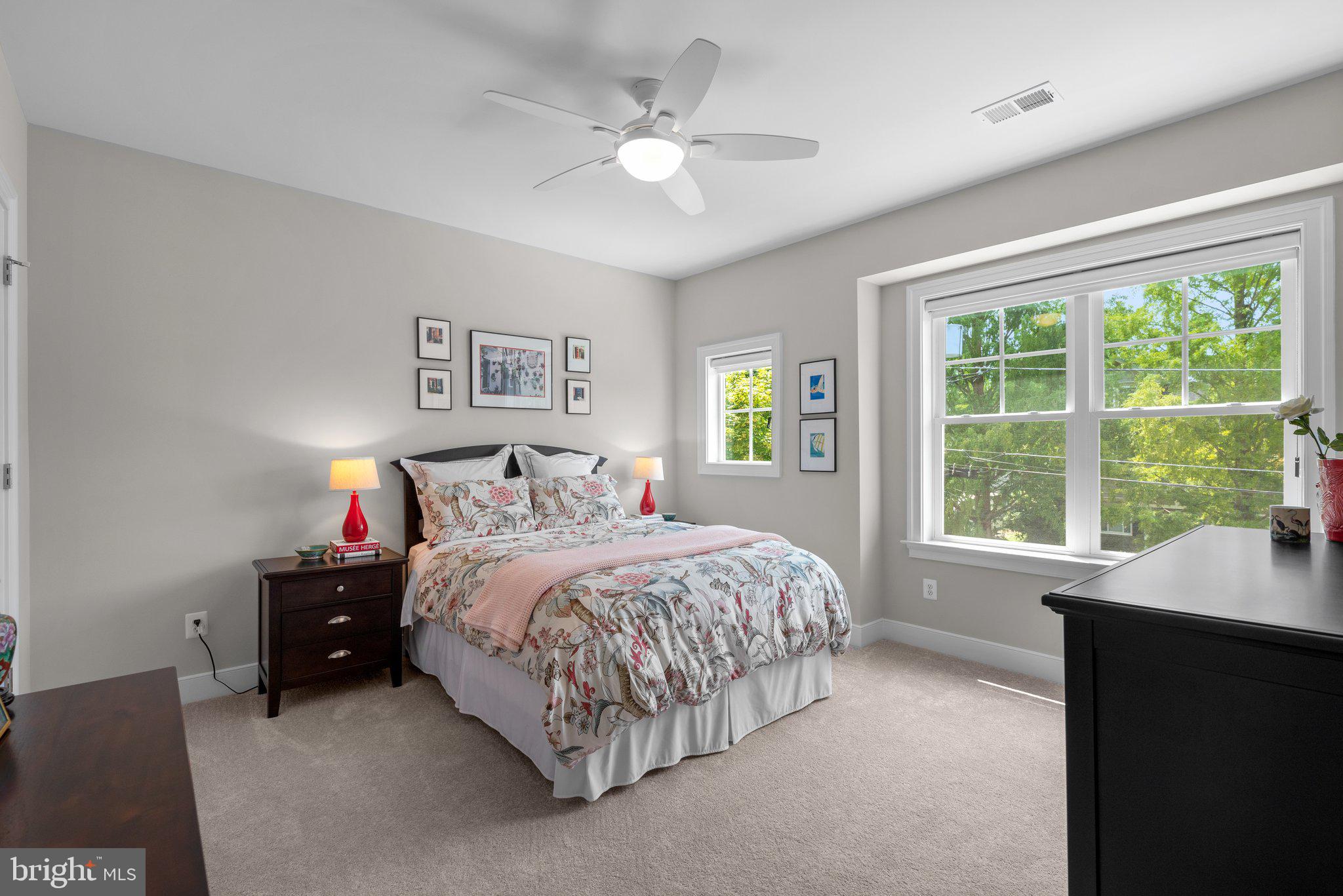 KENSINGTON ESTATES - Residential