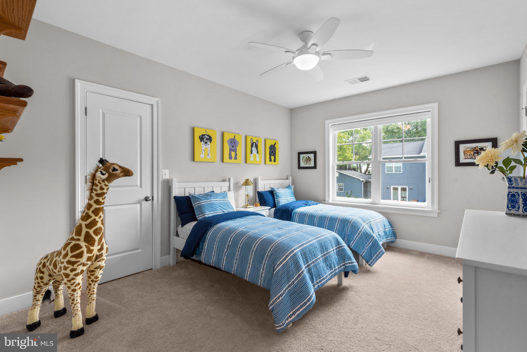 KENSINGTON ESTATES - Residential