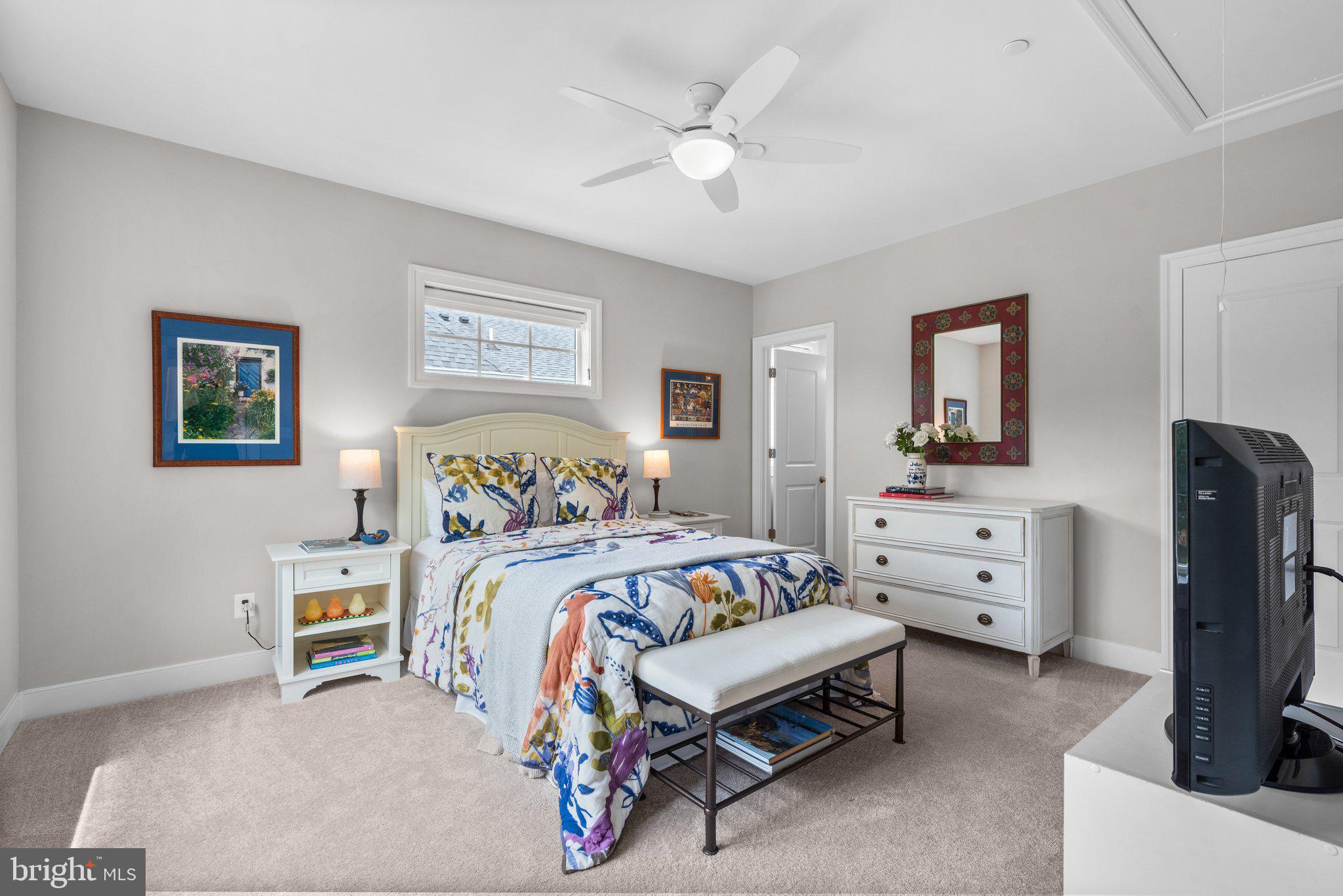 KENSINGTON ESTATES - Residential