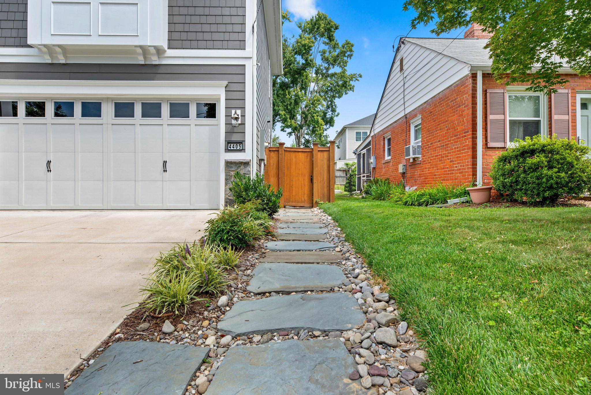 KENSINGTON ESTATES - Residential