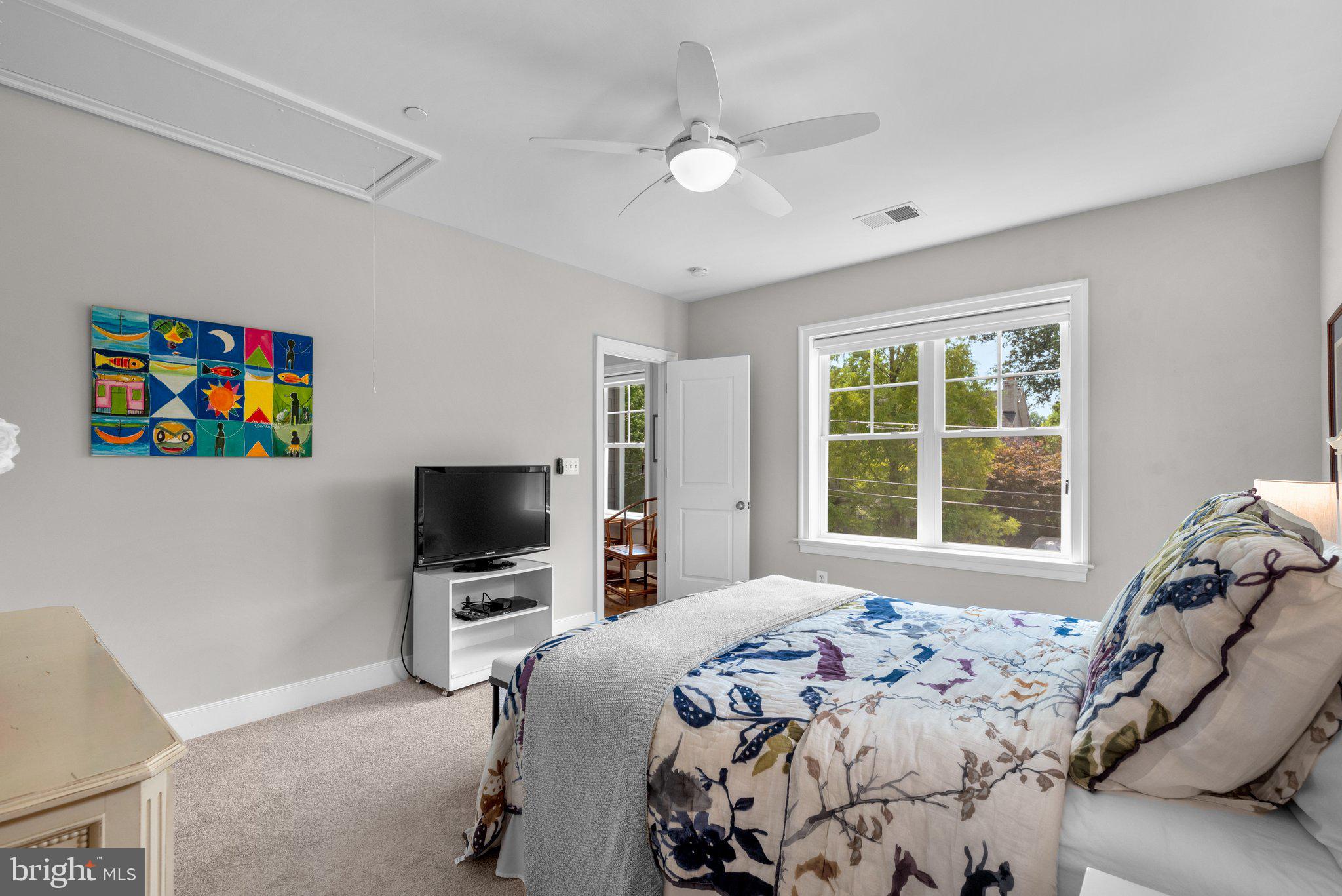 KENSINGTON ESTATES - Residential