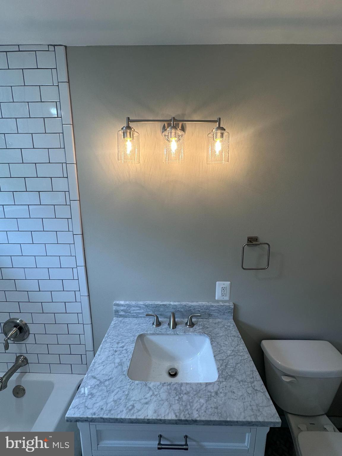 TOWN CREEK - Residential Lease