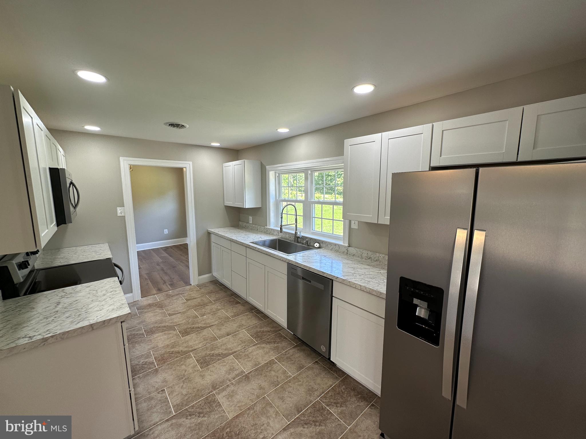 TOWN CREEK - Residential Lease