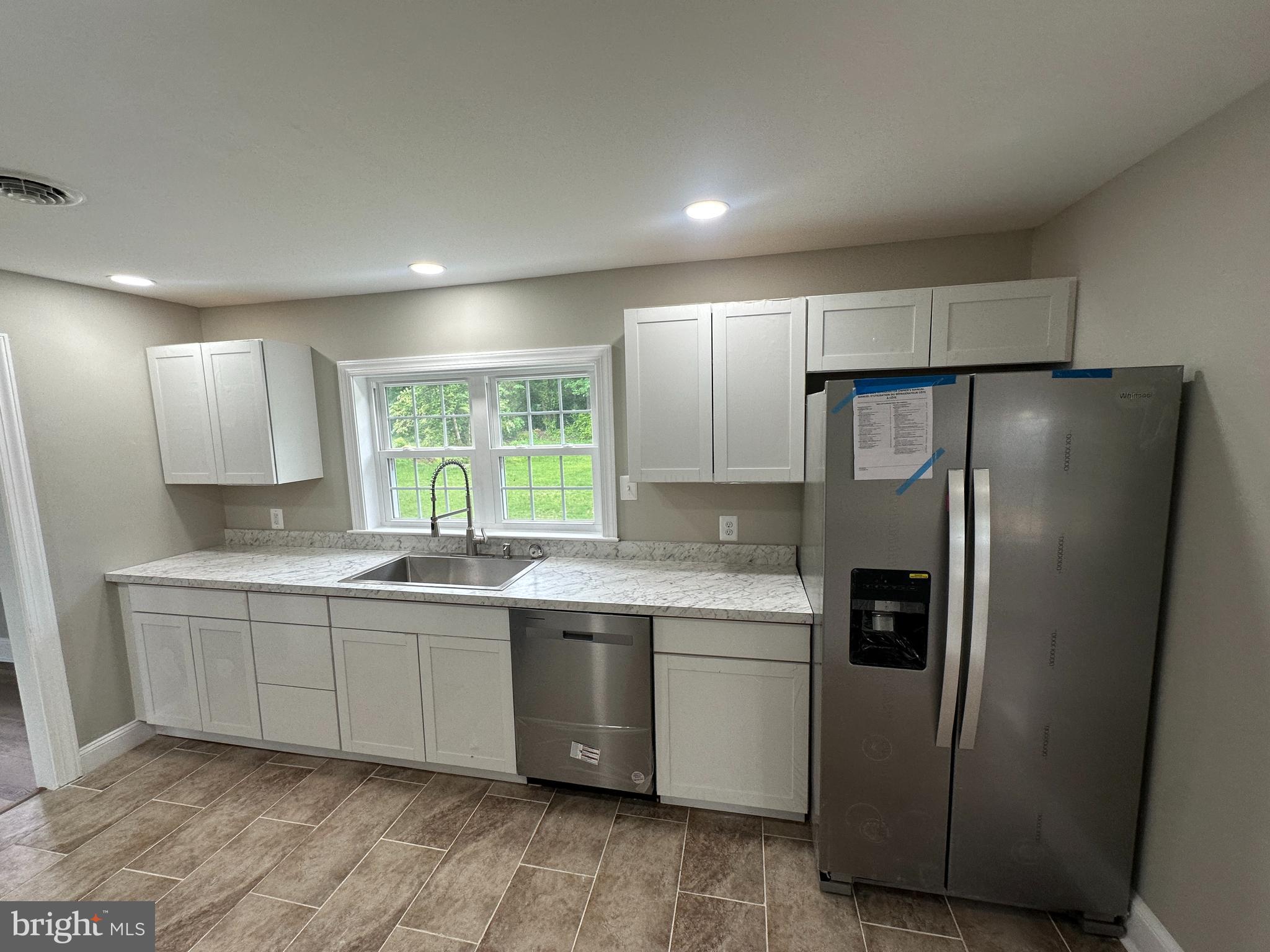 TOWN CREEK - Residential Lease