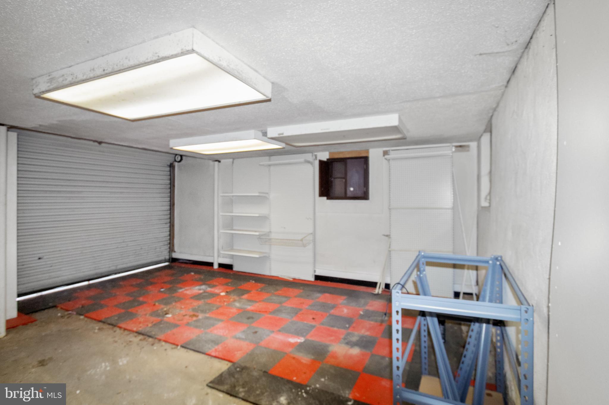 COLESVILLE OUTSIDE - Residential