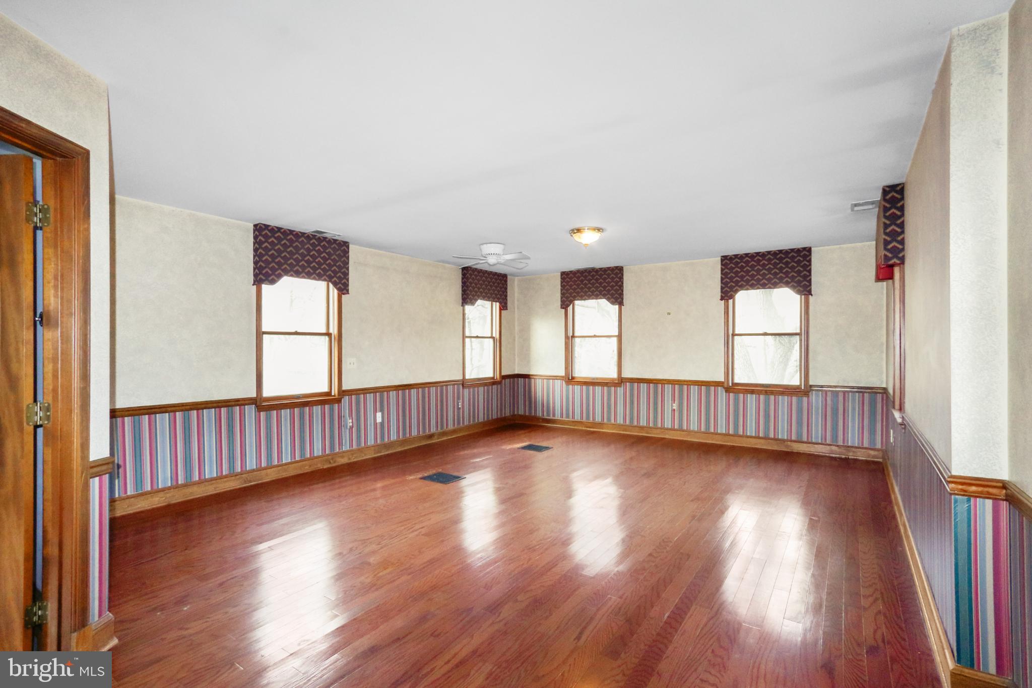 COLESVILLE OUTSIDE - Residential