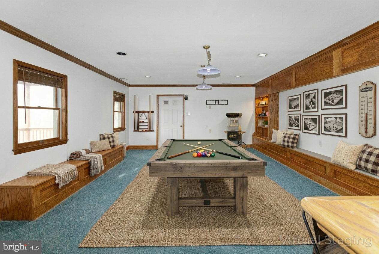 COLESVILLE OUTSIDE - Residential