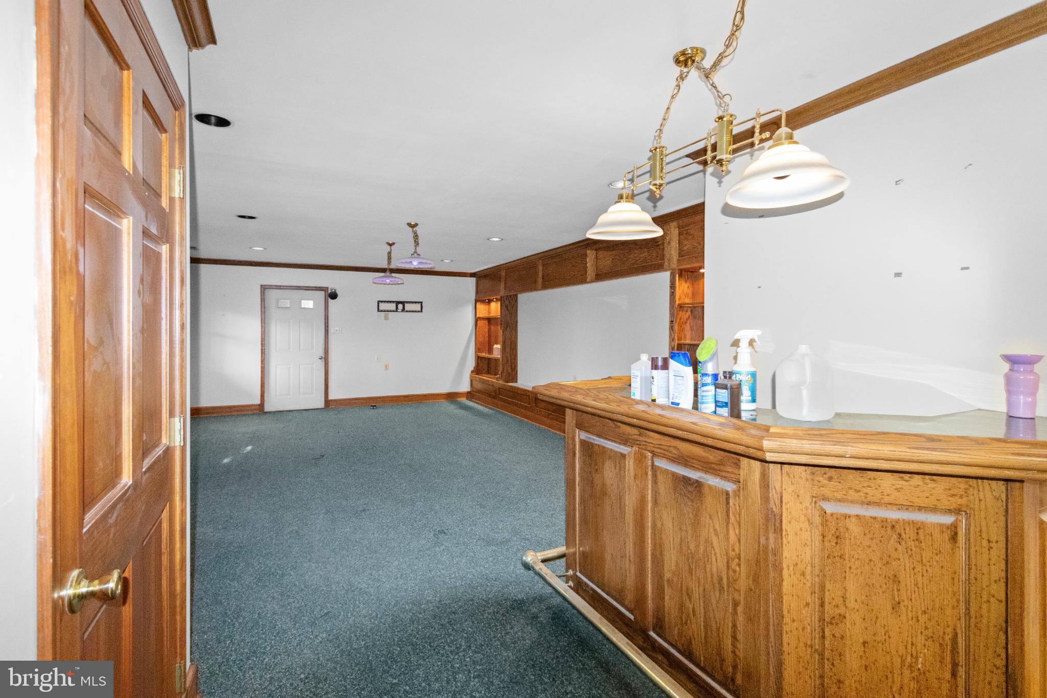 COLESVILLE OUTSIDE - Residential