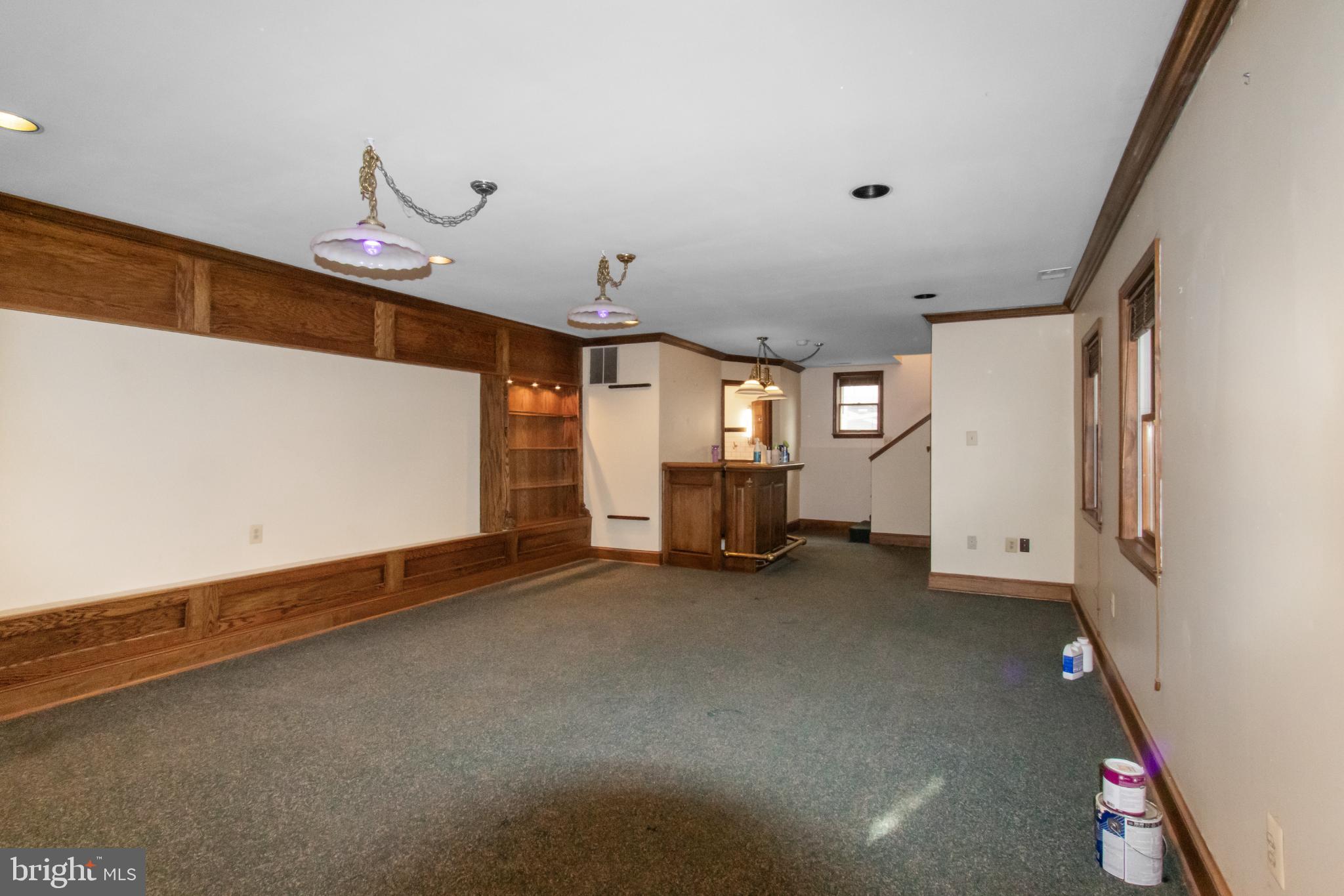 COLESVILLE OUTSIDE - Residential