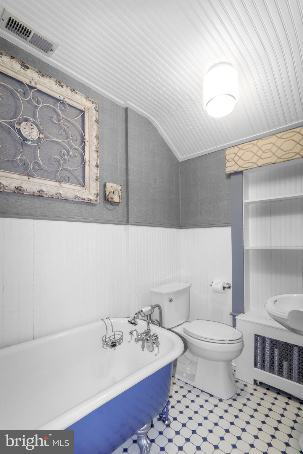 COLESVILLE OUTSIDE - Residential