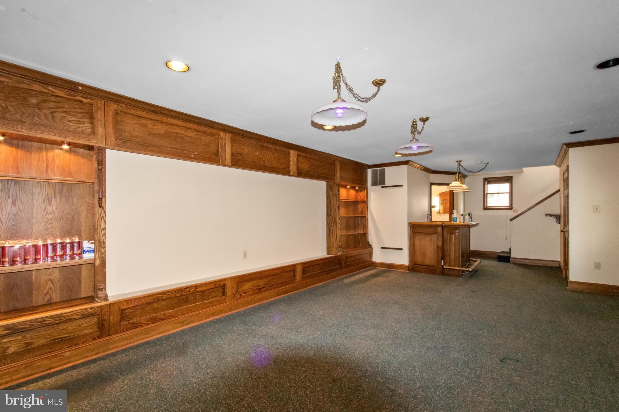 COLESVILLE OUTSIDE - Residential