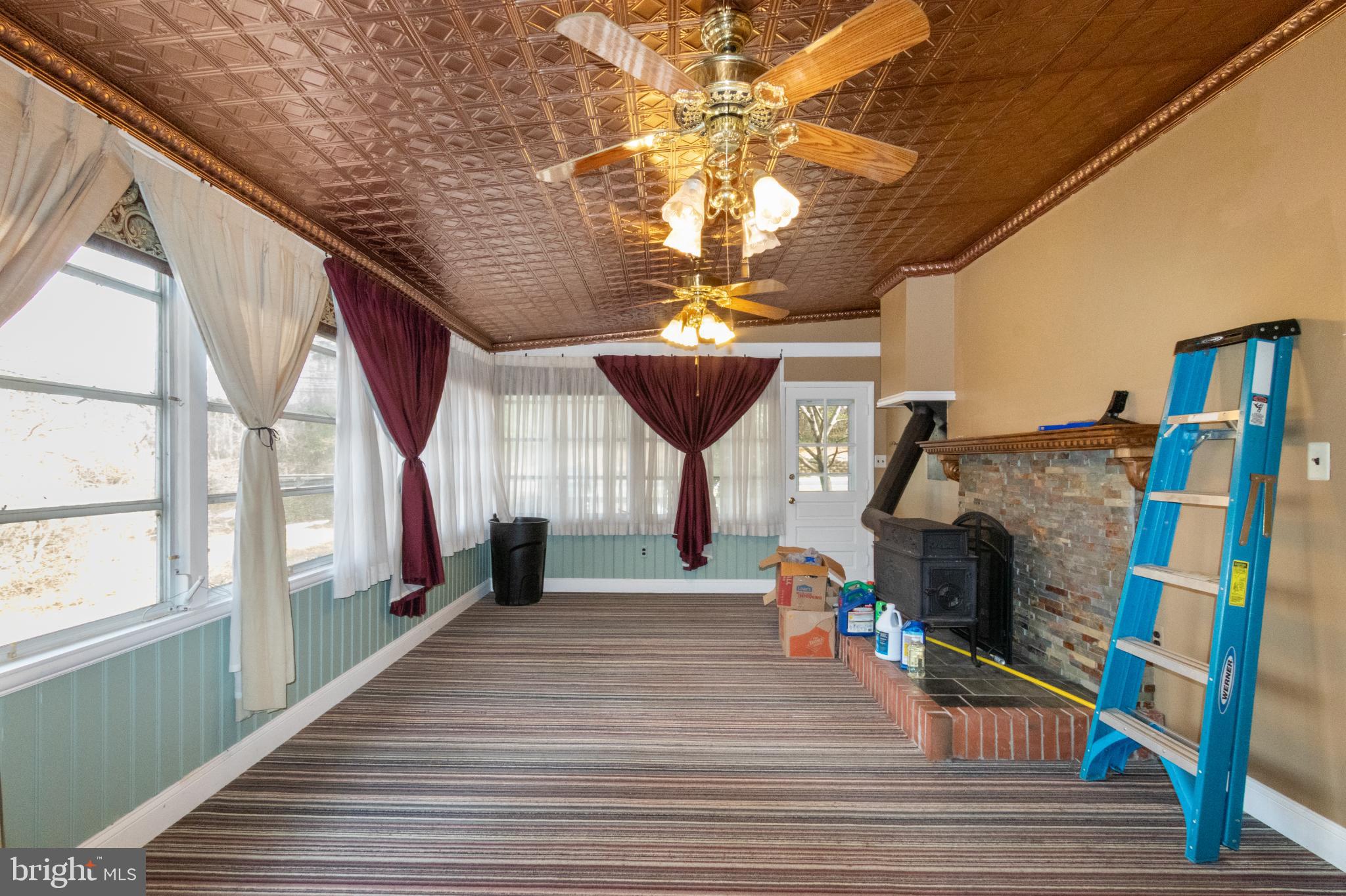 COLESVILLE OUTSIDE - Residential