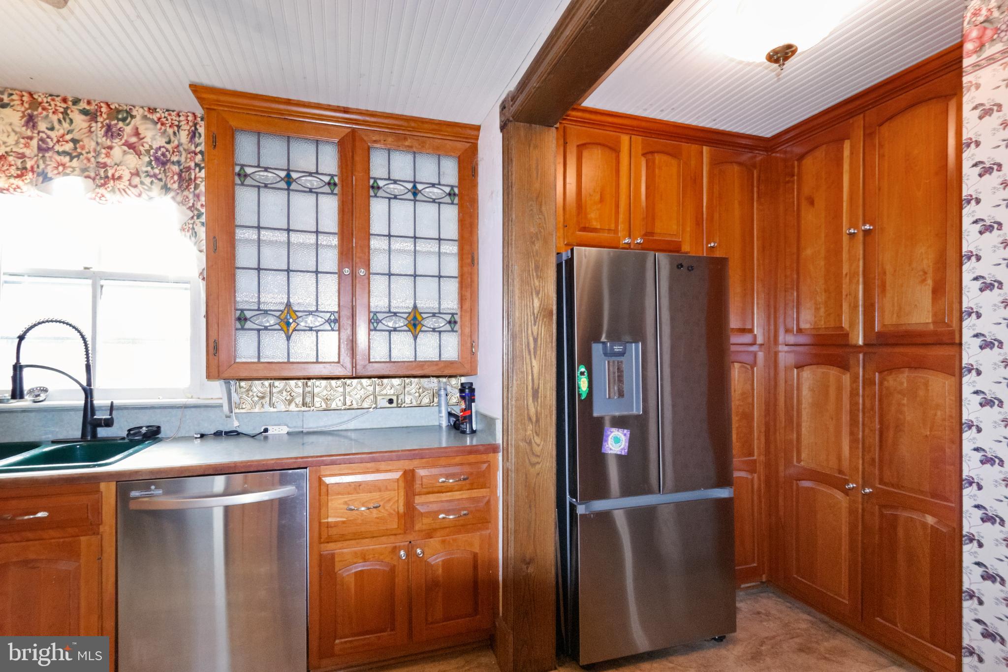 COLESVILLE OUTSIDE - Residential