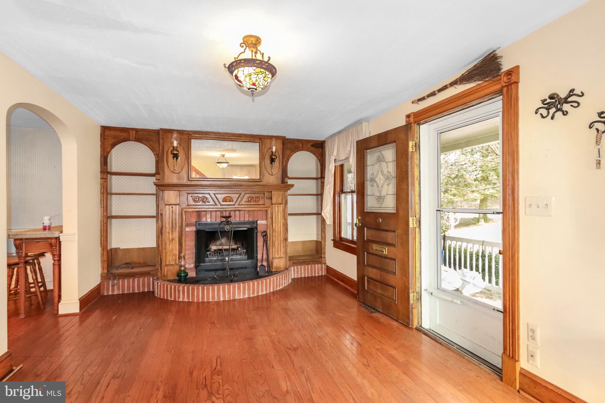 COLESVILLE OUTSIDE - Residential